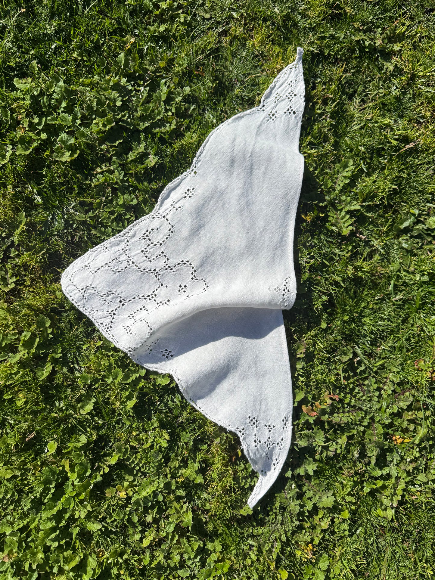 REWORKED - EMBROIDERED FLORAL COTTON HEAD SCARF WHITE