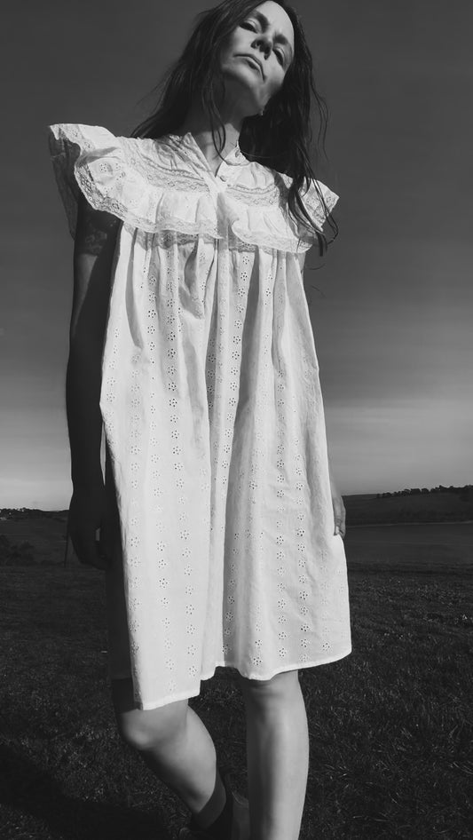 100% RECYCLED COTTON - REVERIE DRESS WHITE SHORT