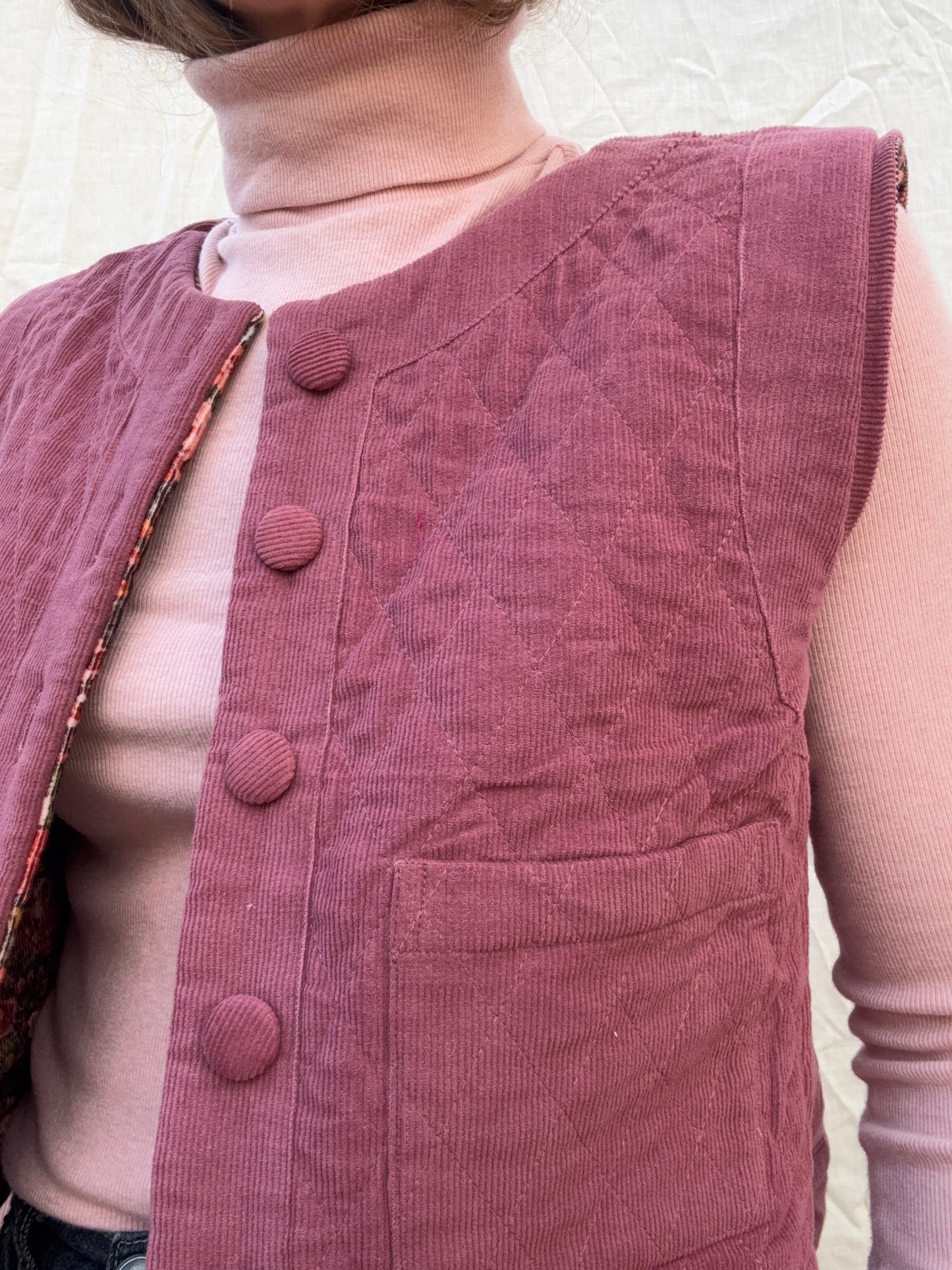 PREORDER - 100% RECYCLED COTTON CORDUROY - PEMBROKE CROP REVERSIBLE QUILTED JACKET/VEST FLORAL