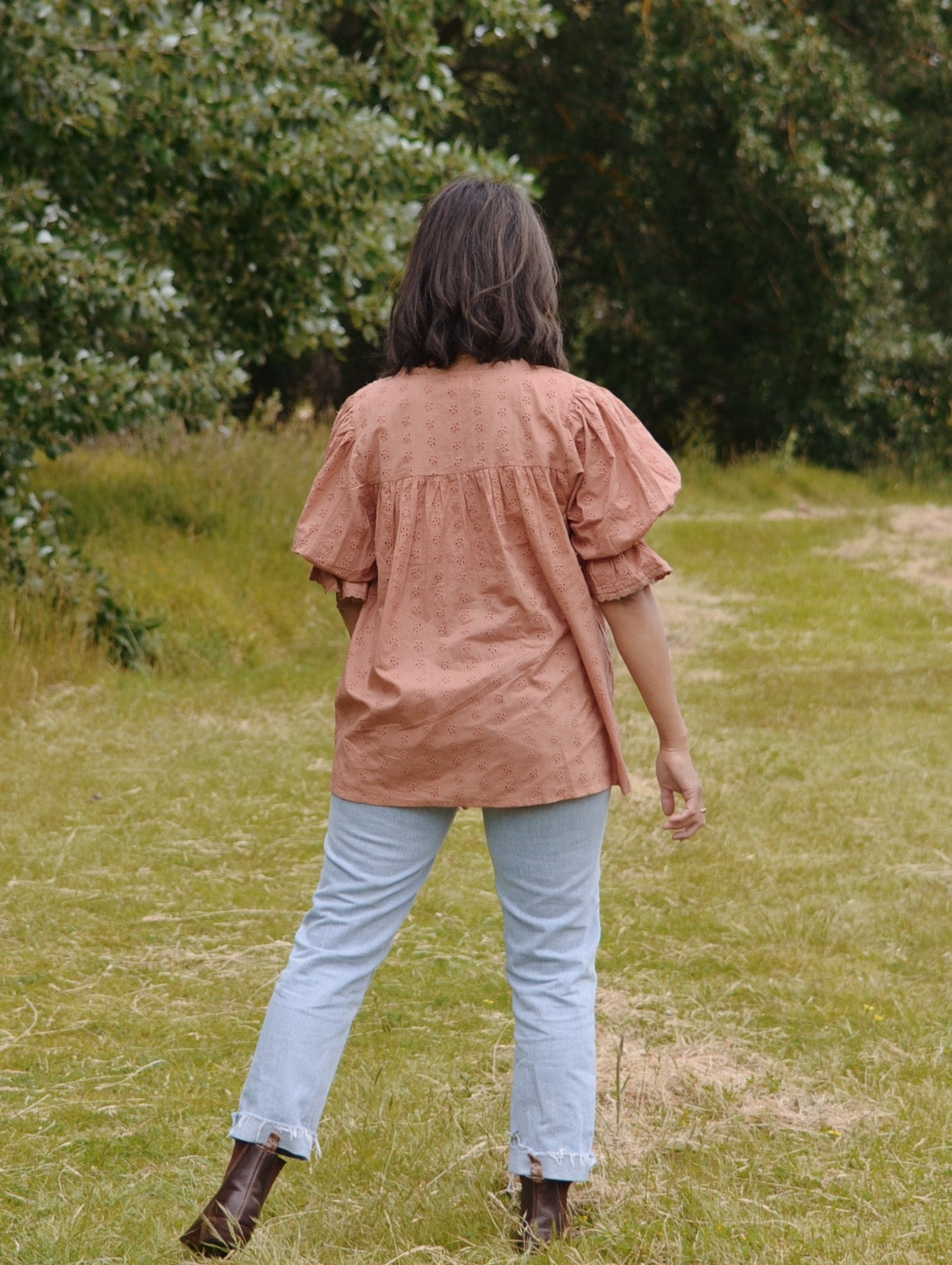 100% RECYCLED COTTON - MORNING SONG HAND SMOCKED BLOUSE ANTIQUE BROWN - SMALL