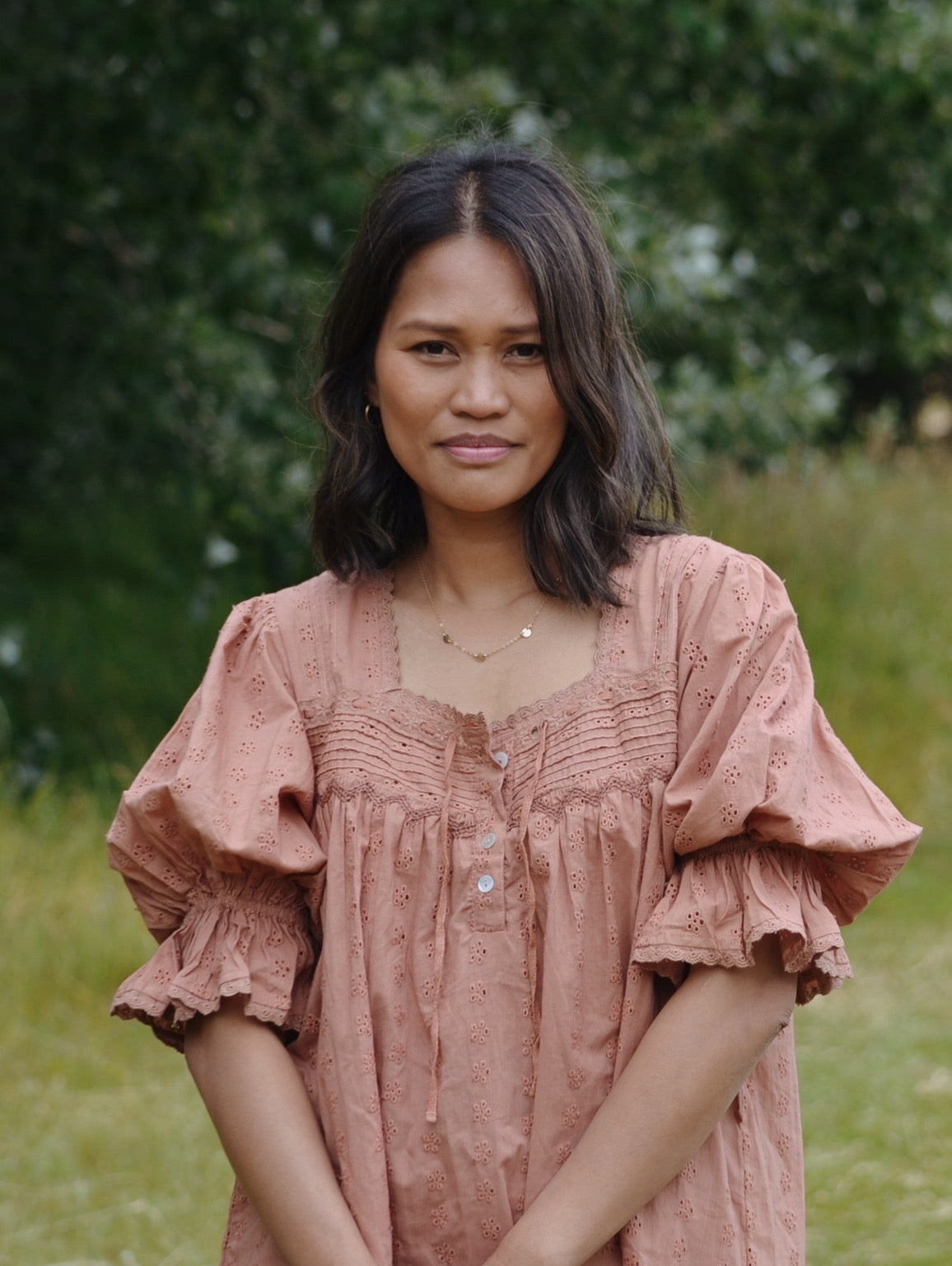 100% RECYCLED COTTON - MORNING SONG HAND SMOCKED BLOUSE ANTIQUE BROWN - SMALL