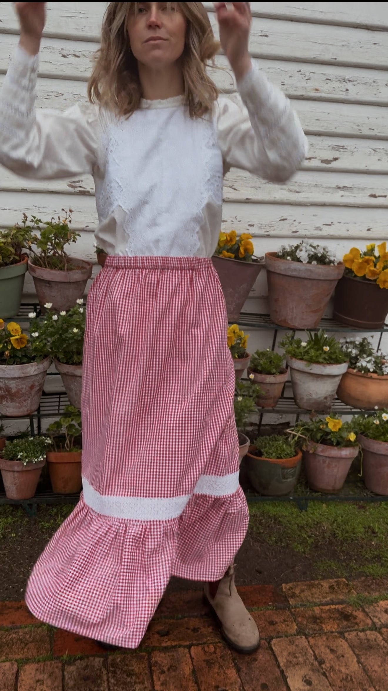 ANYA SKIRT RED GINGHAM