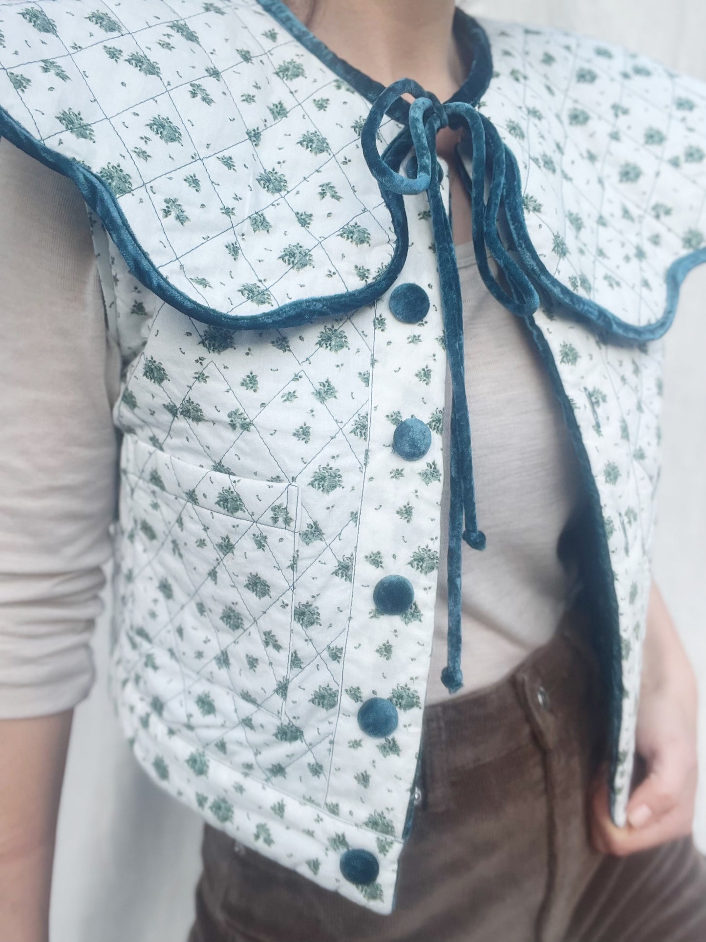 SECOND - PEMBROKE CROP REVERSIBLE QUILTED JACKET/VEST XS