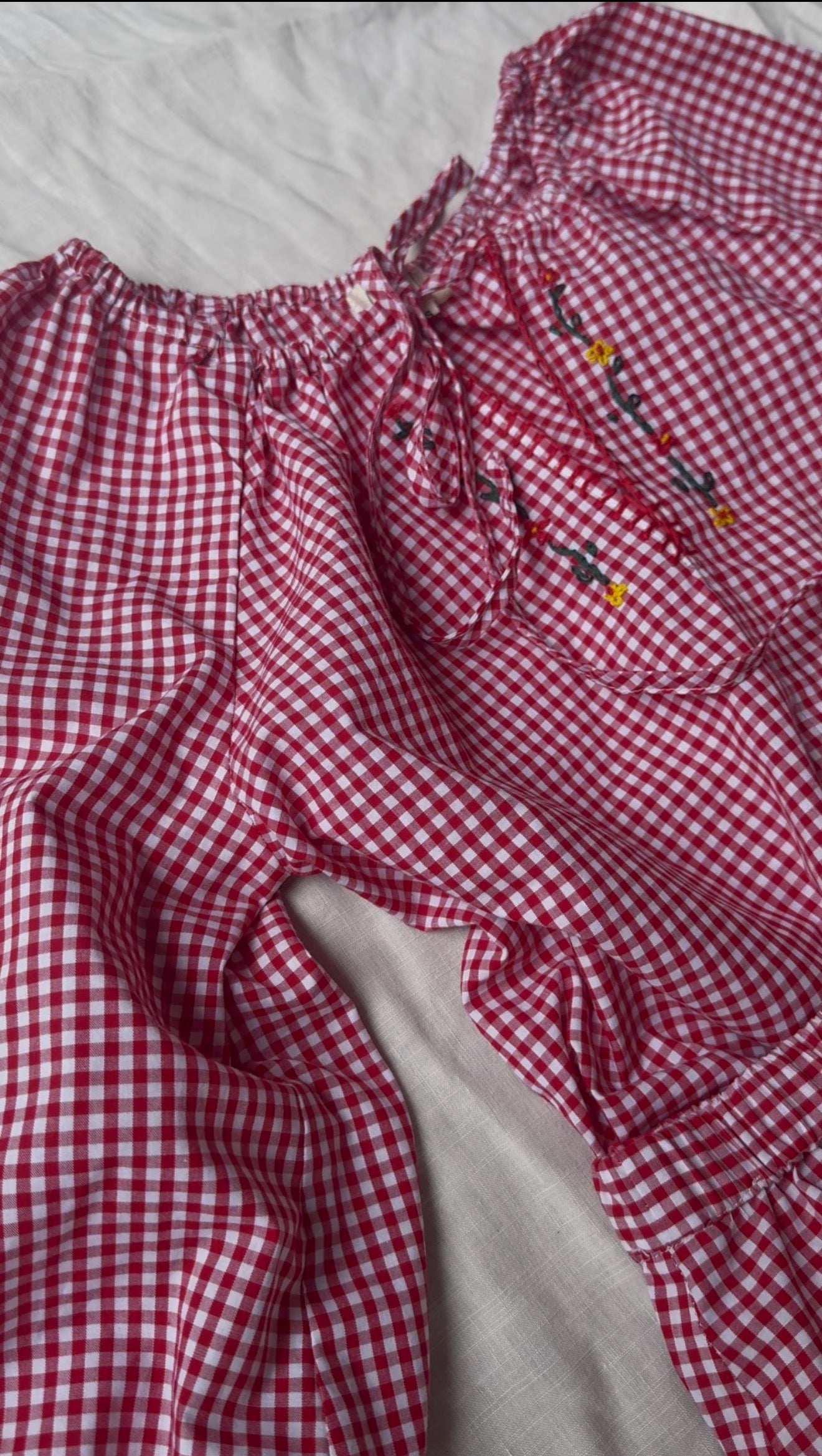 ANYA SMOCK BLOUSE RED GINGHAM