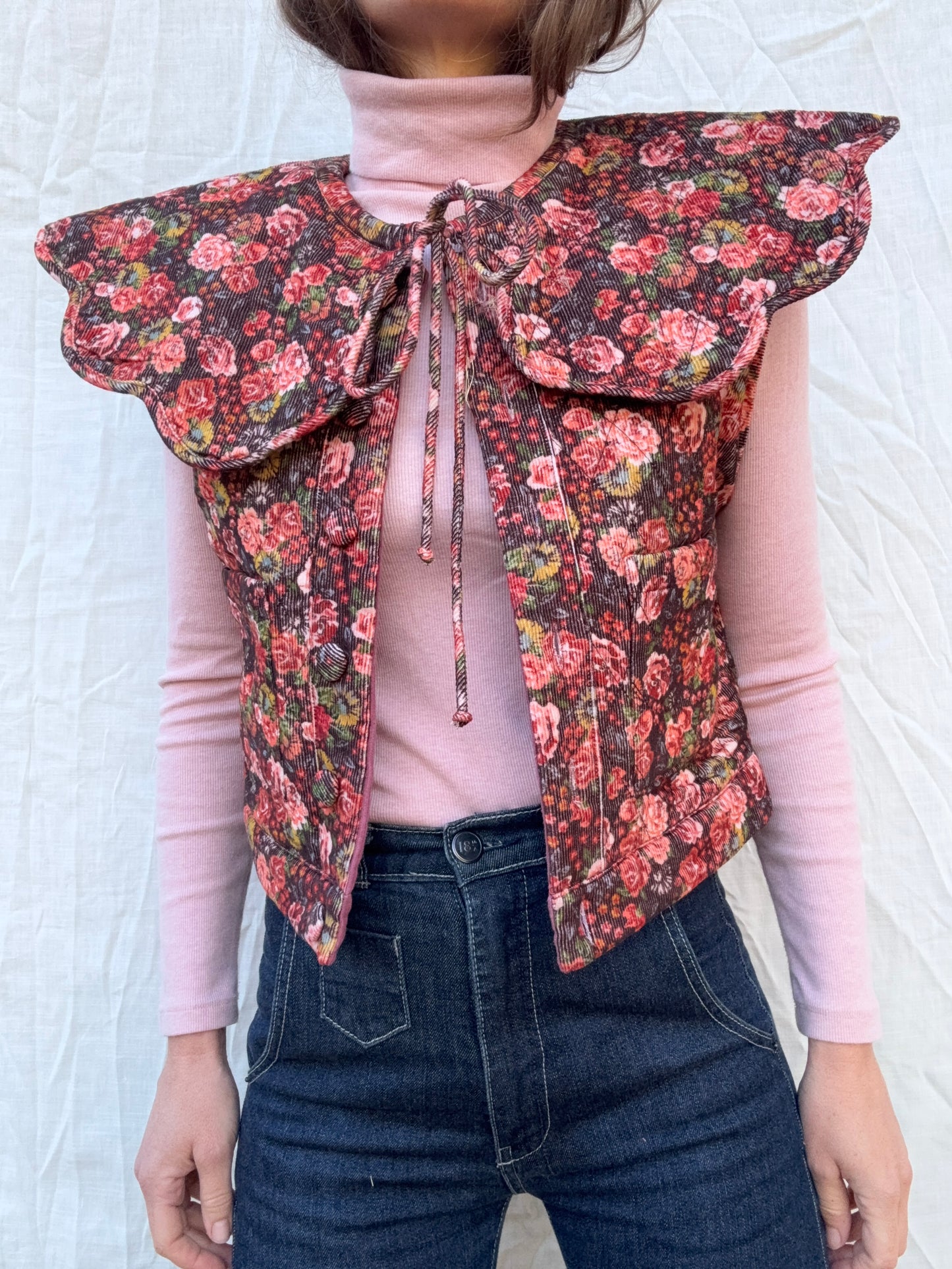 PREORDER - 100% RECYCLED COTTON CORDUROY - PEMBROKE CROP REVERSIBLE QUILTED JACKET/VEST FLORAL