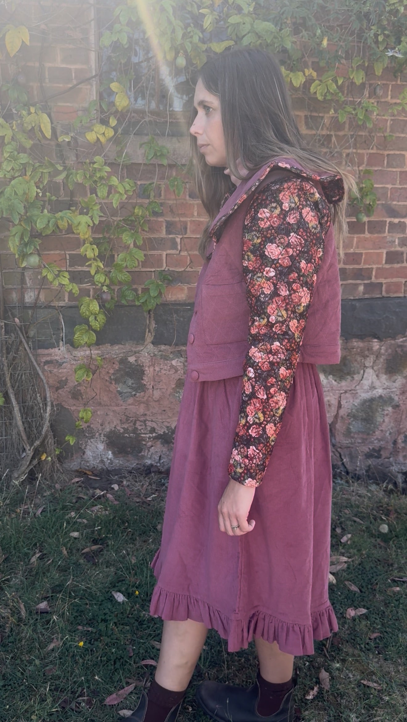 PREORDER - 100% RECYCLED COTTON CORDUROY - PEMBROKE CROP REVERSIBLE QUILTED JACKET/VEST FLORAL