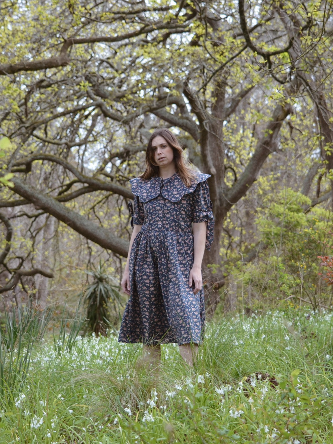 100% RECYCLED COTTON - SOPHIE DRESS NAVY FLORAL