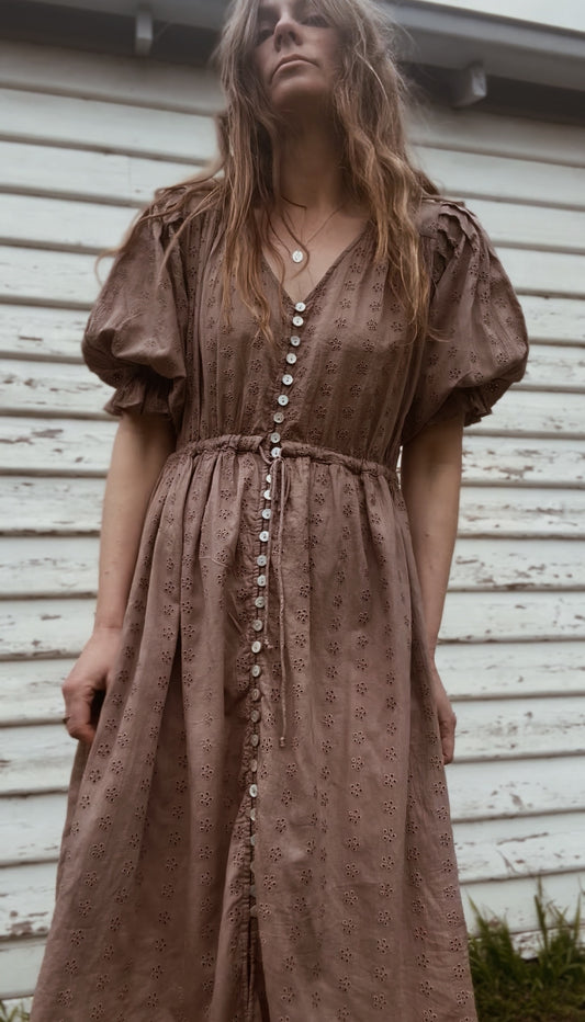 100% RECYCLED COTTON - ONE OF A KIND WINSLOW DRESS MUSHROOM M - L