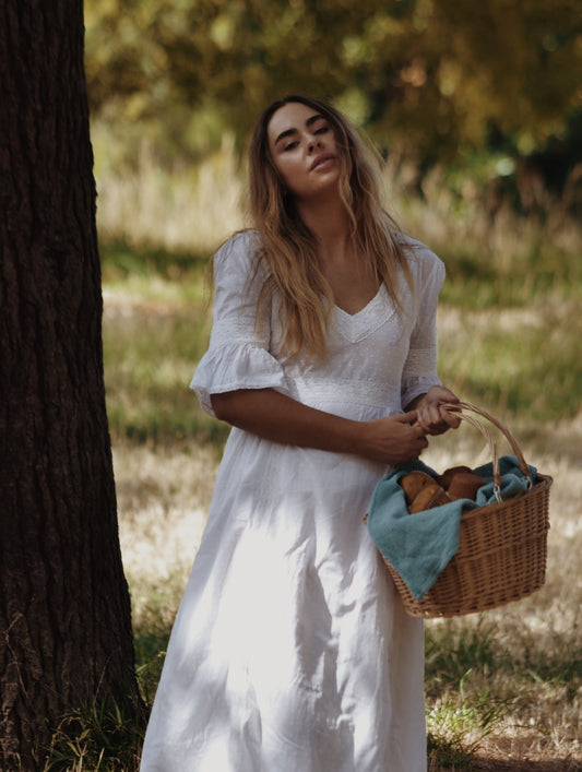 PRELOVED - HEIRLOOM DRESS WHITE SWISS COTTON WITH CROCHET TRIM SMALL