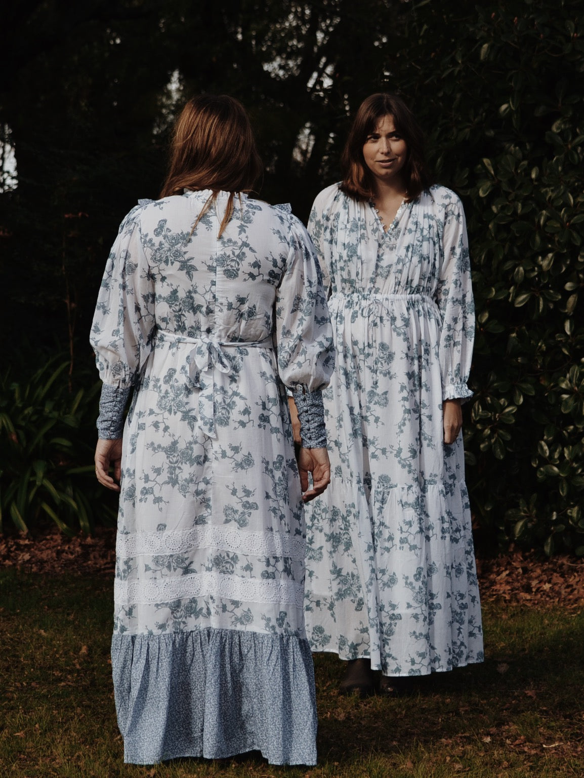 PRELOVED - 100% RECYCLED COTTON - CLARA DRESS TOILE BLUE ROSE