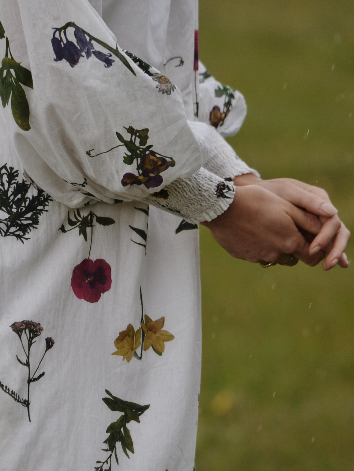 PRELOVED - 100% RECYCLED COTTON - CLOTHILDE DRESS GARDEN BOTANIC - LARGE
