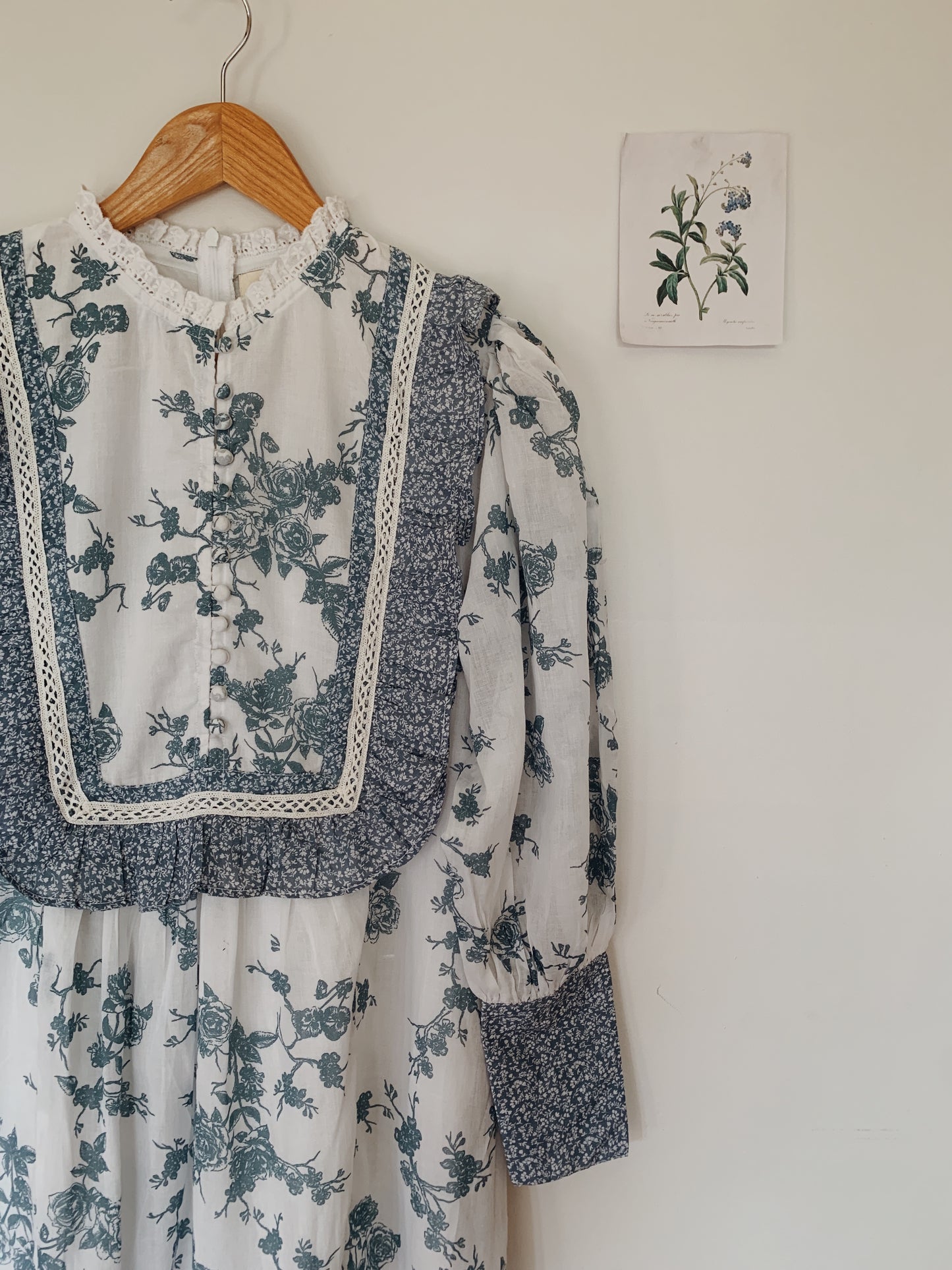 PRELOVED - 100% RECYCLED COTTON - CLARA DRESS TOILE BLUE ROSE