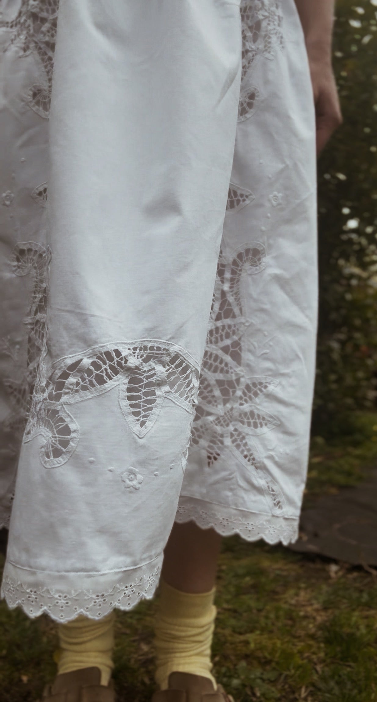 ONE OF A KIND SKIRT WHITE COTTON DETAILED XS-S