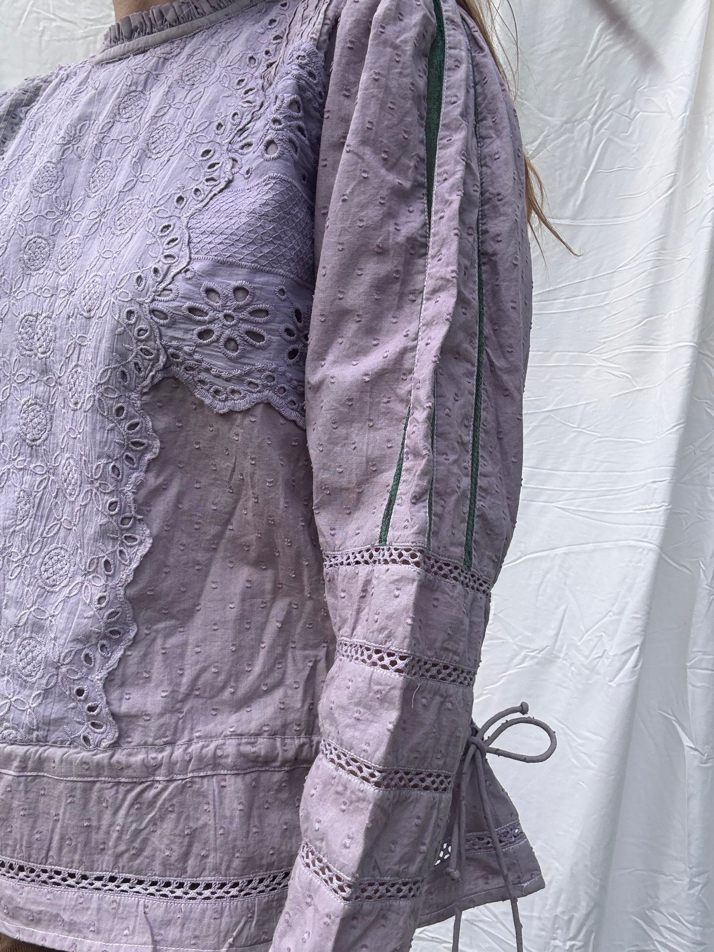 SAMPLE - SAINSBURY COTTON LACE BLOUSE LAVENDER SMALL
