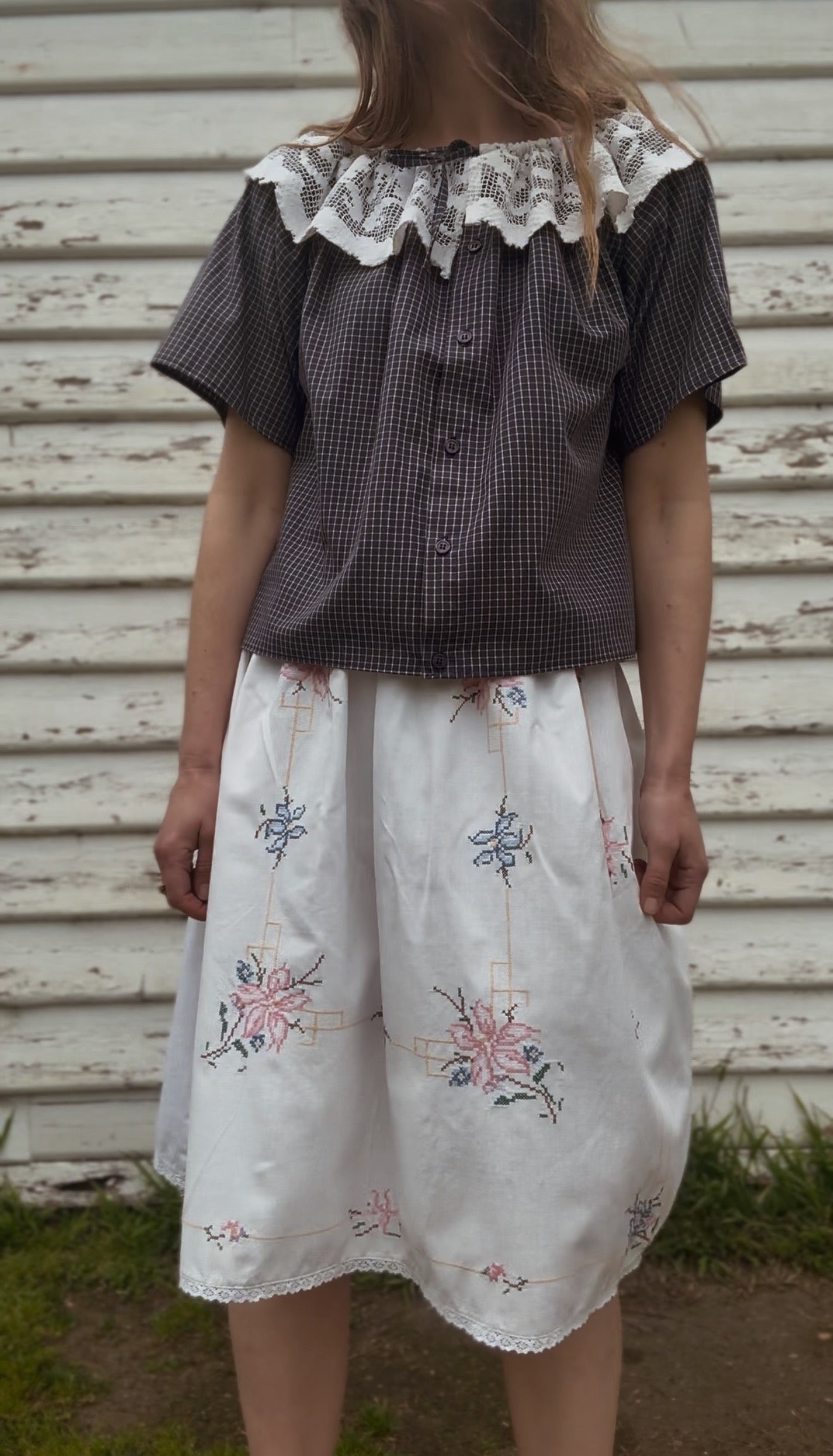ONE OF A KIND SKIRT PINK AND BLUE EMBROIDERY XL-XXL