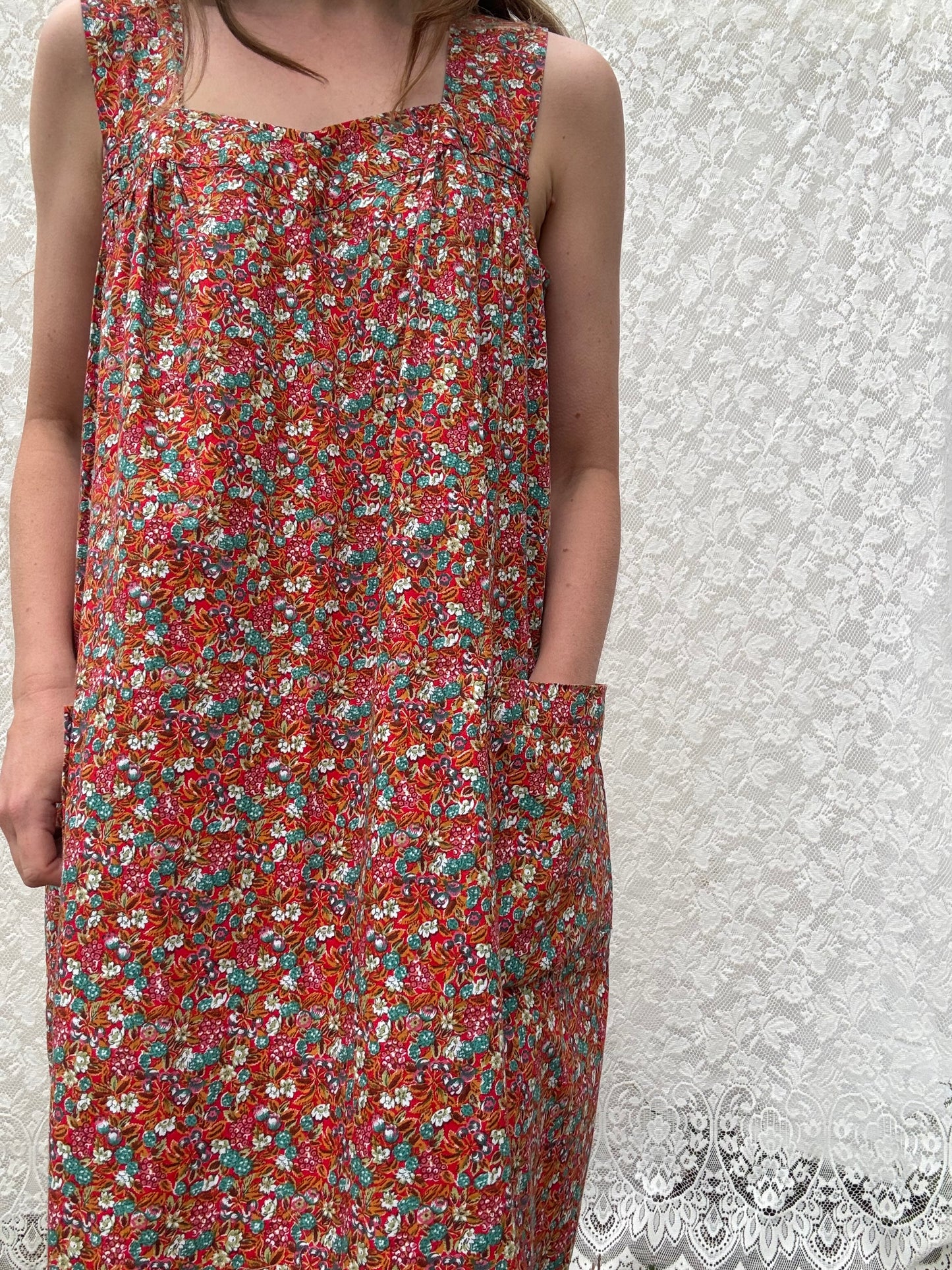 REWORKED HOUSE DRESS RED FLORAL 12-14