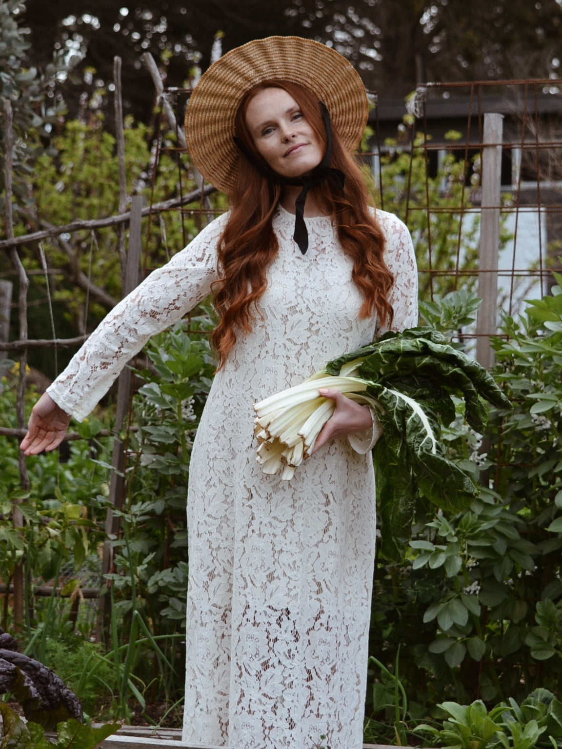 REWORKED - LACE DRESS SIZE 8-10