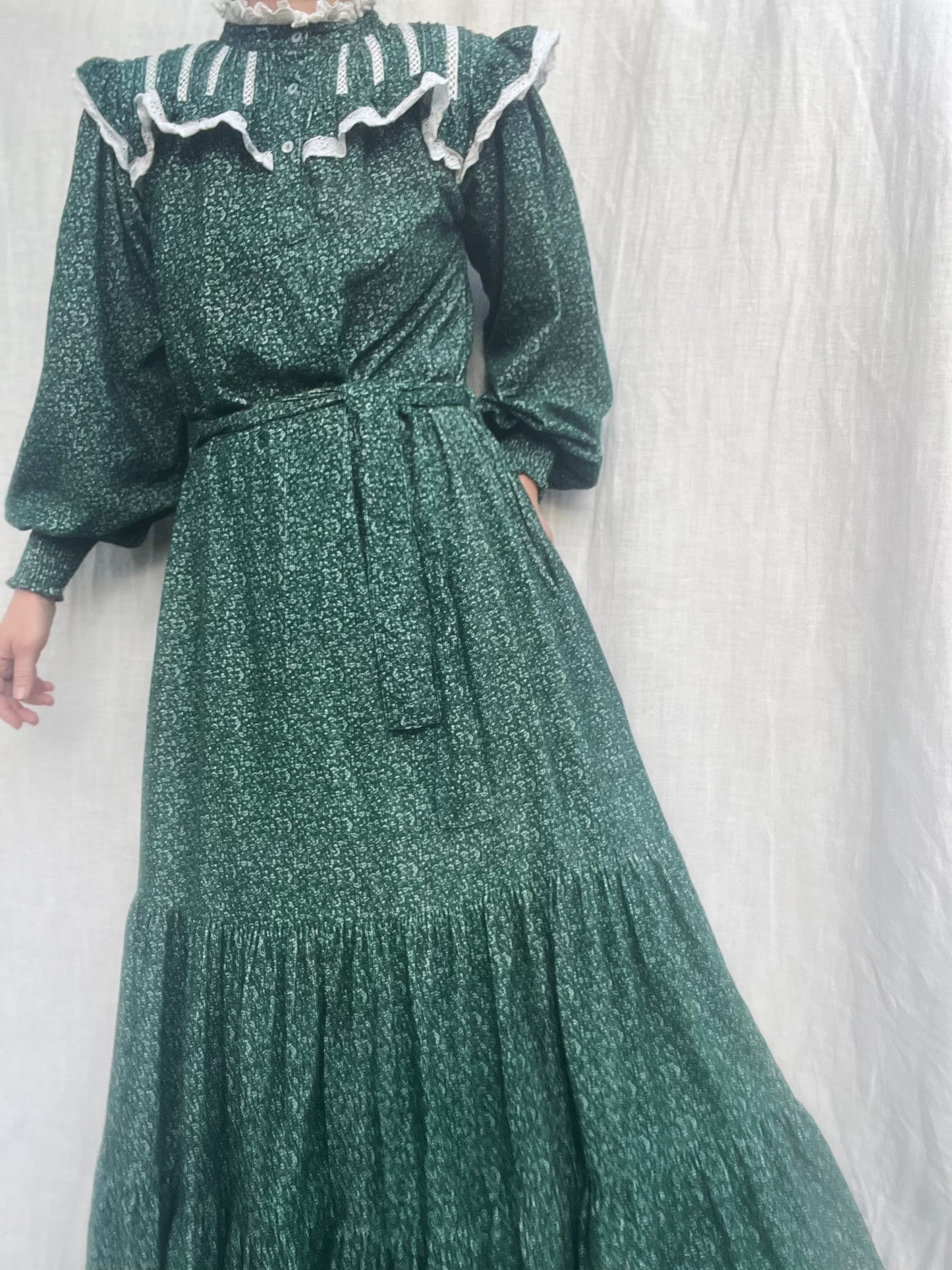 100% RECYCLED COTTON CORDUROY - CLOTHILDE DRESS FOREST GREEN FLORAL