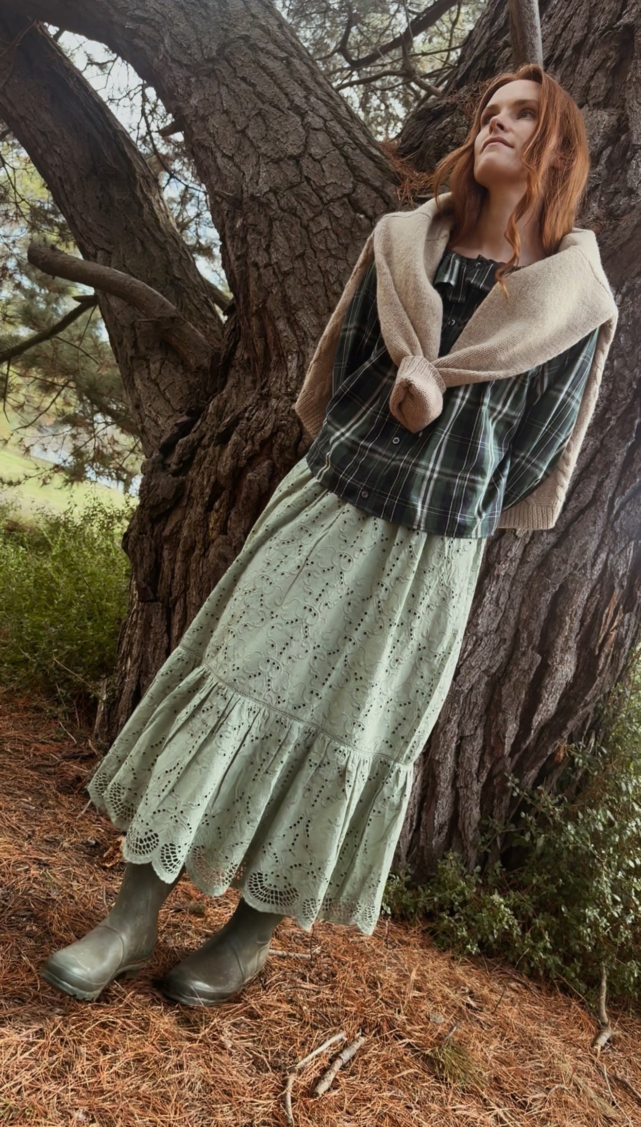 VINTAGE WOOL LINTEX EMBROIDERED CARDIGAN