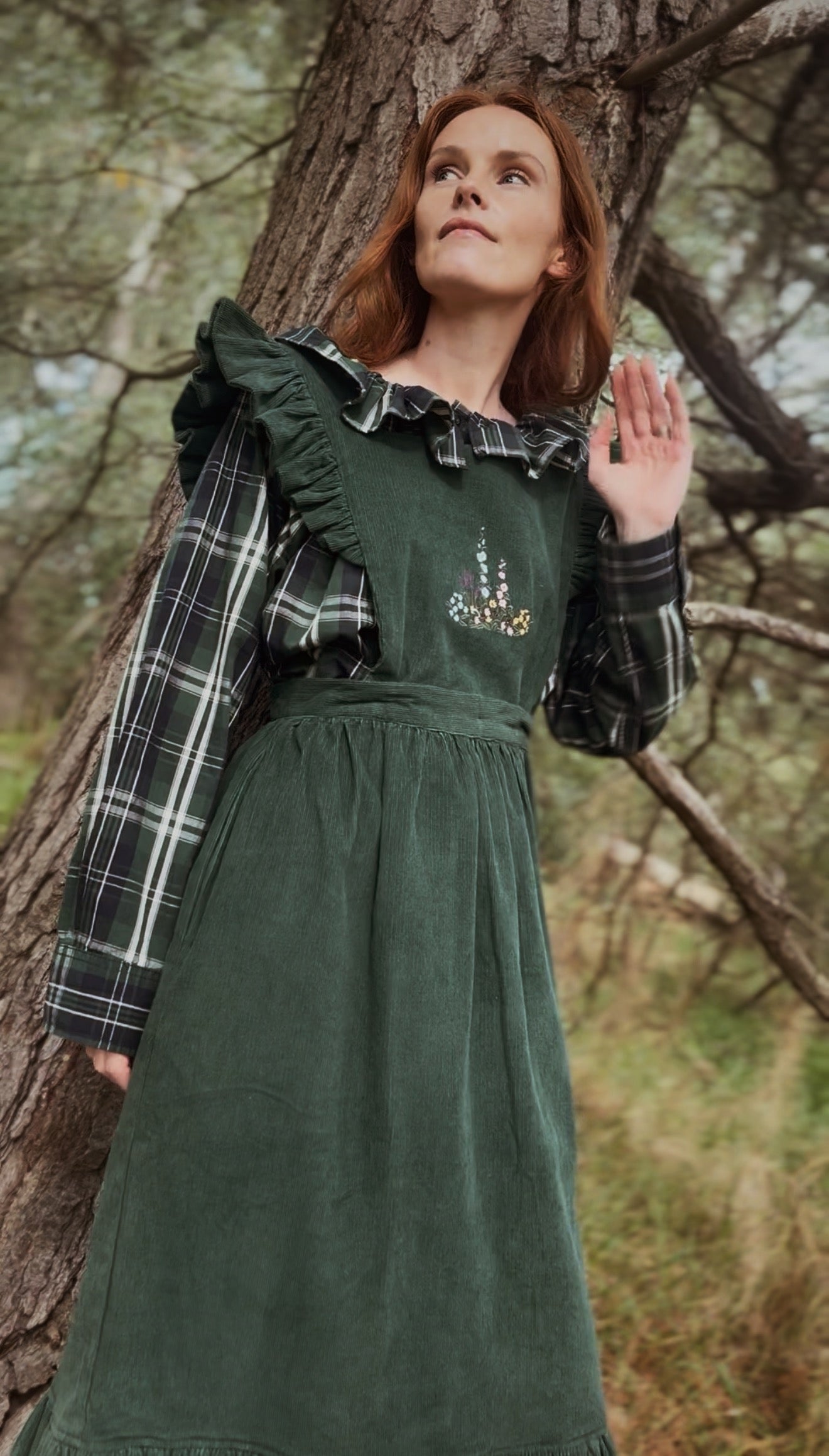 100% RECYCLED COTTON - ANOUK RUFFLE PINAFORE/SKIRT CORDUROY FOREST GREEN