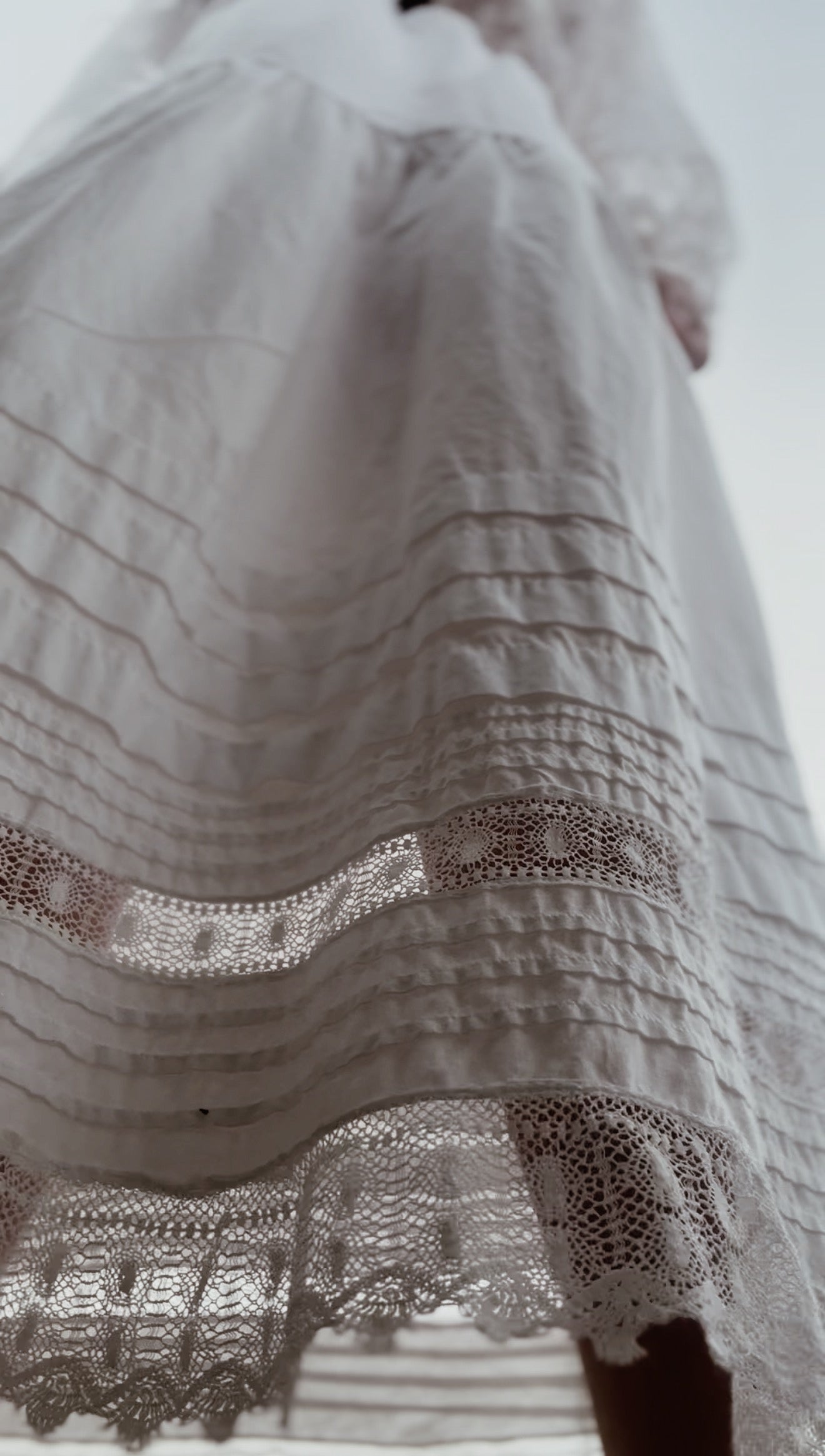 REWORKED WHITE COTTON LACE SKIRT SMALL