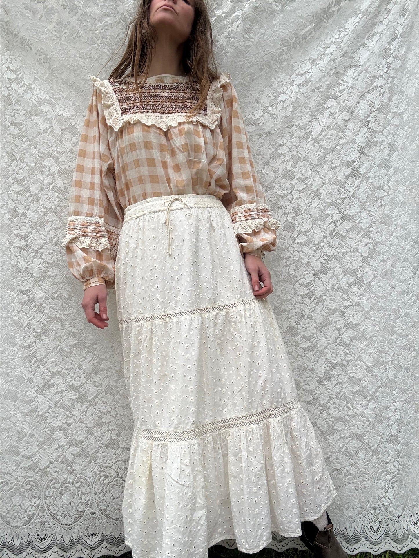 PRELOVED KATERINA SKIRT IVORY COTTON LACE XS- S