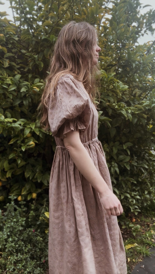 100% RECYCLED COTTON - ONE OF A KIND WINSLOW DRESS MUSHROOM M - L