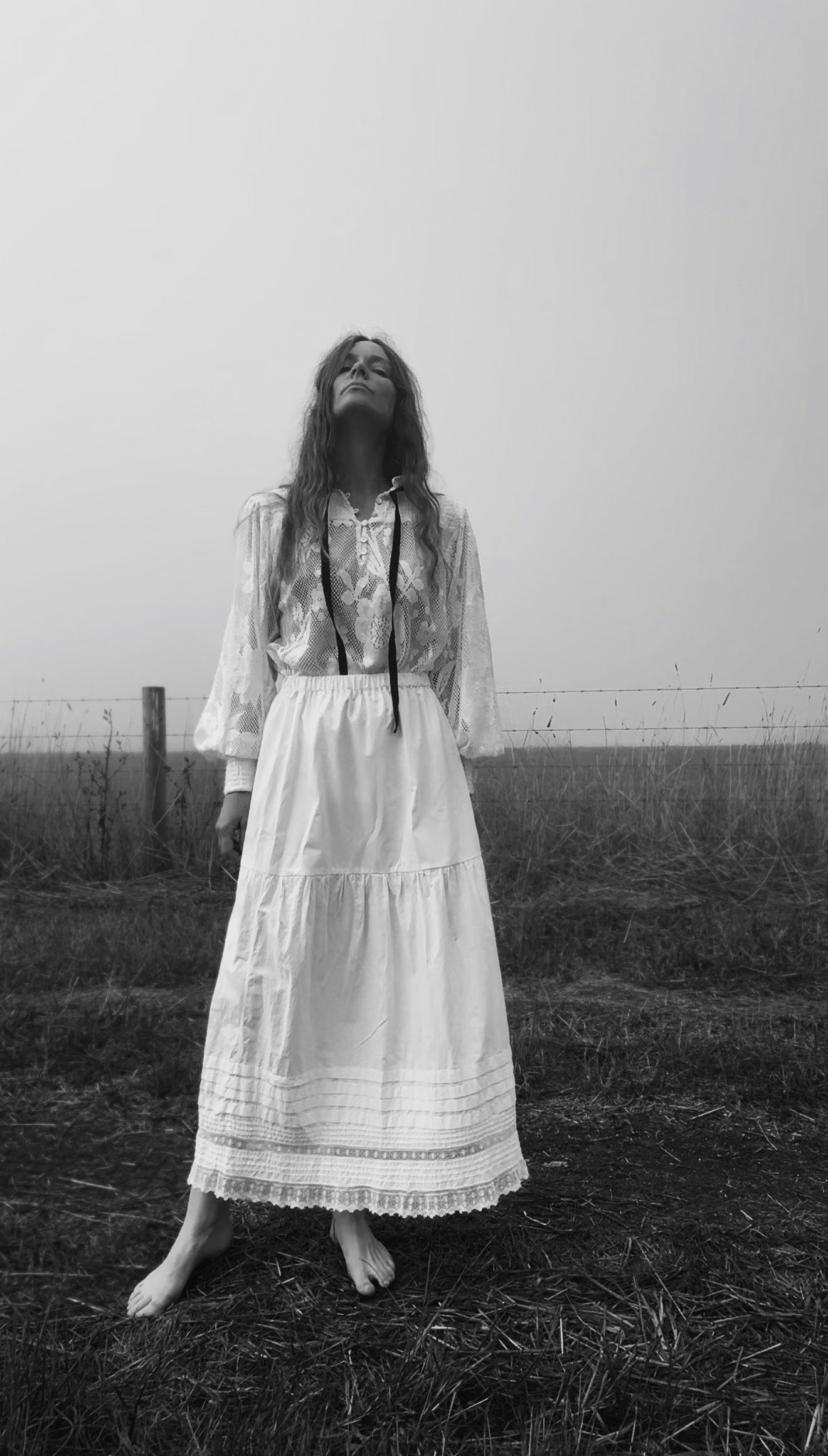 REWORKED WHITE COTTON LACE SKIRT SMALL