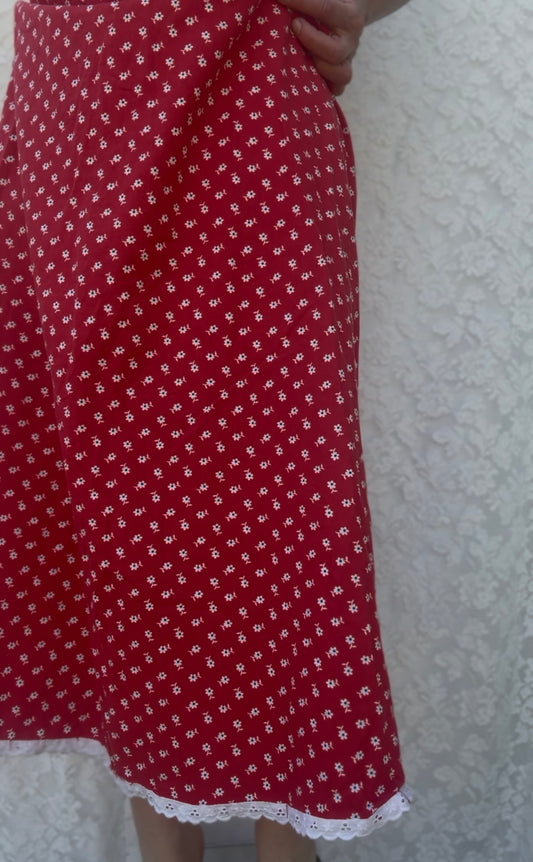 VINTAGE RED FLORAL SKIRT SIZE XXS/6