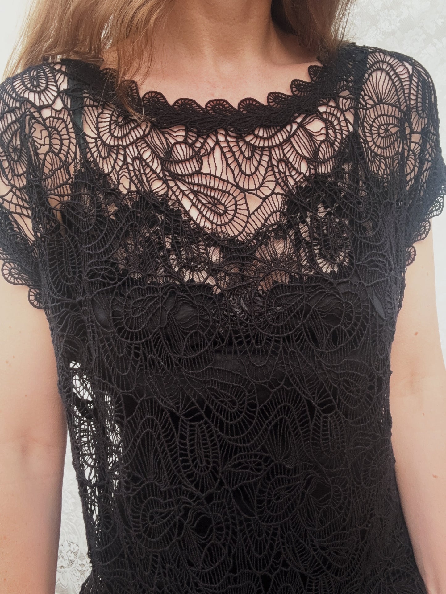 VINTAGE CROCHET LACE BLACK DRESS SMALL