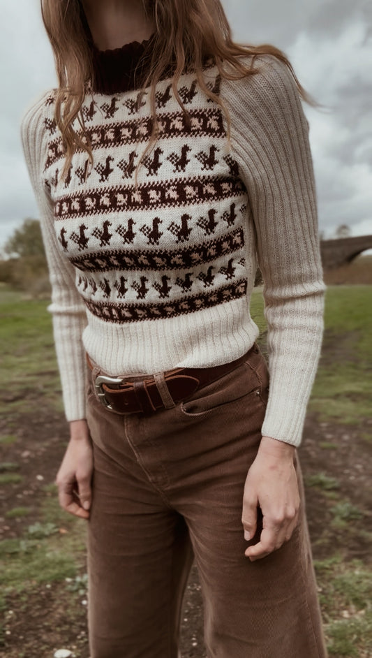 VINTAGE HAND KNIT CROP SWEATER - 1970'S WOOL - XXS