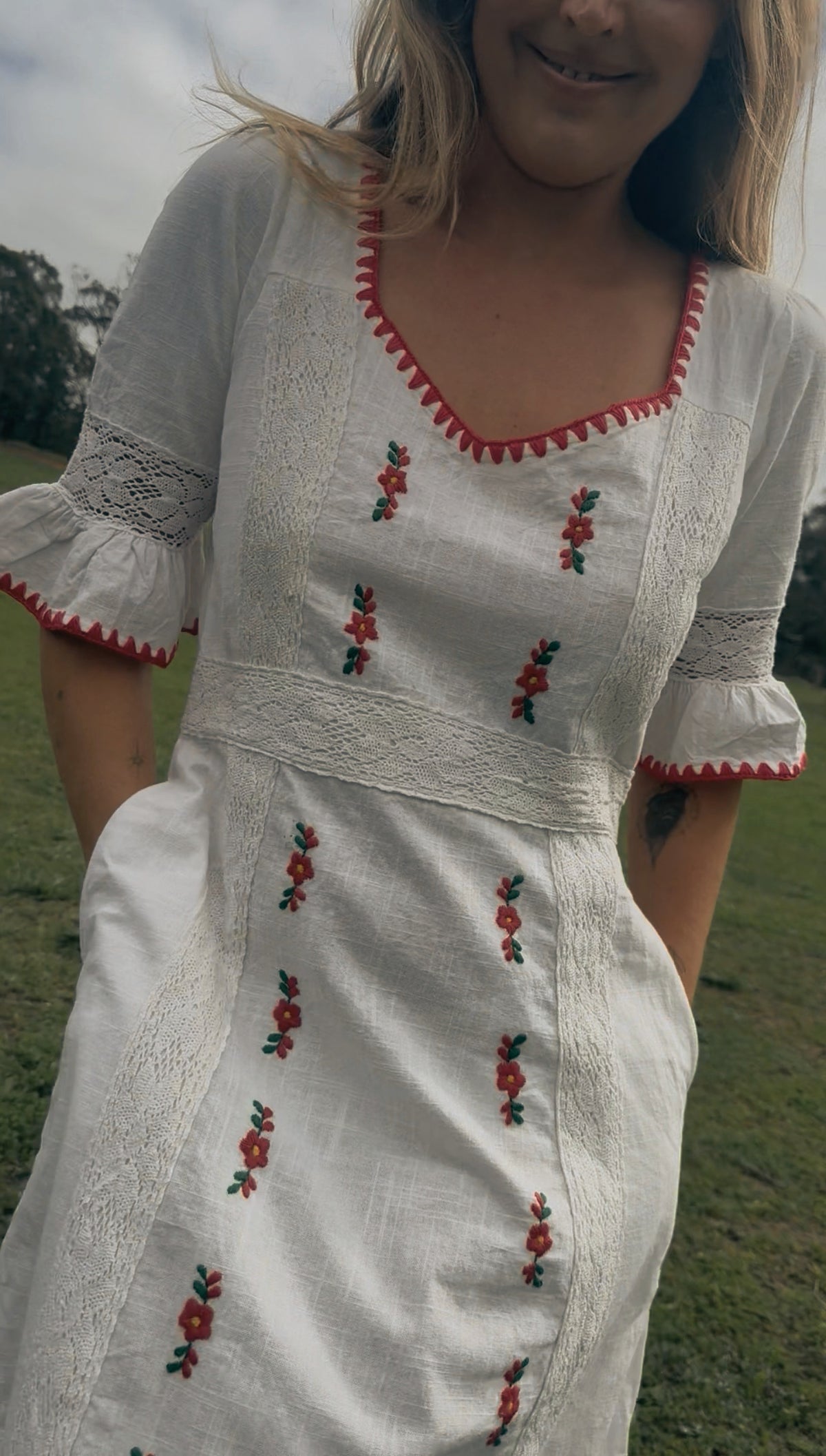100% COTTON - FOLKLORE EMBROIDERED DRESS