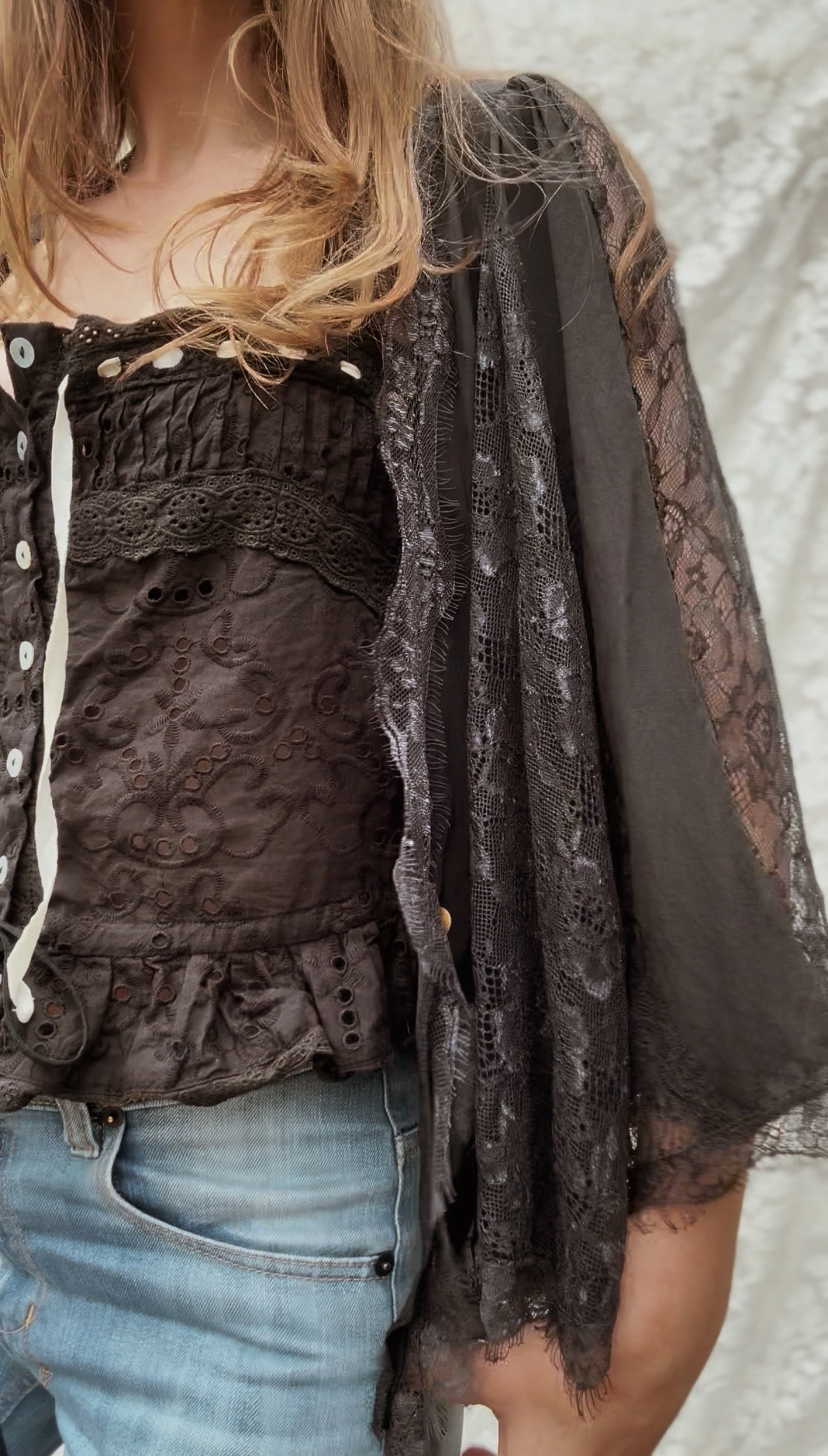 AMORET SILK CAPELET BLOUSE - BLACK