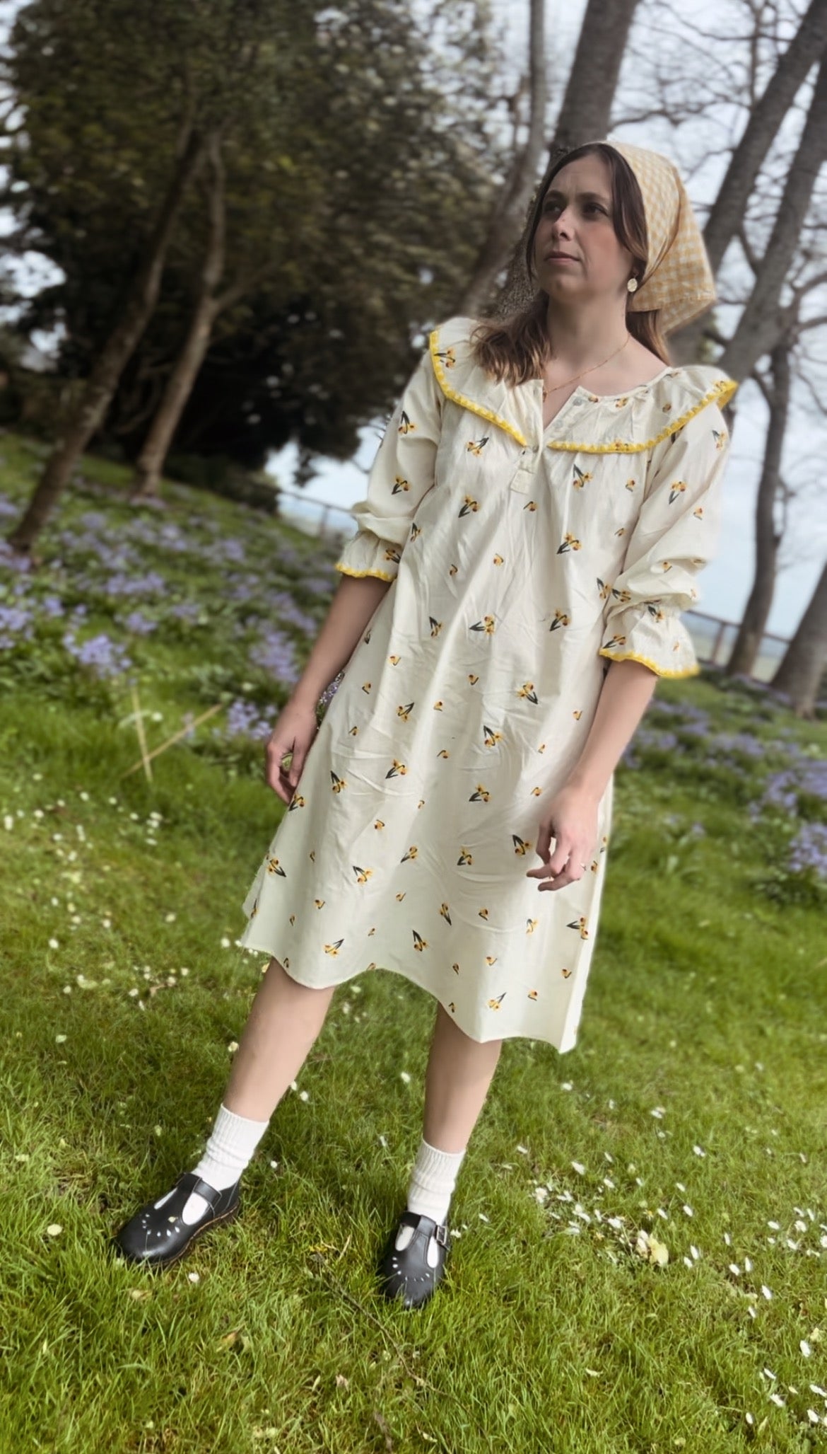 100% RECYCLED COTTON - MARTHA EMBROIDERED DAFFODIL