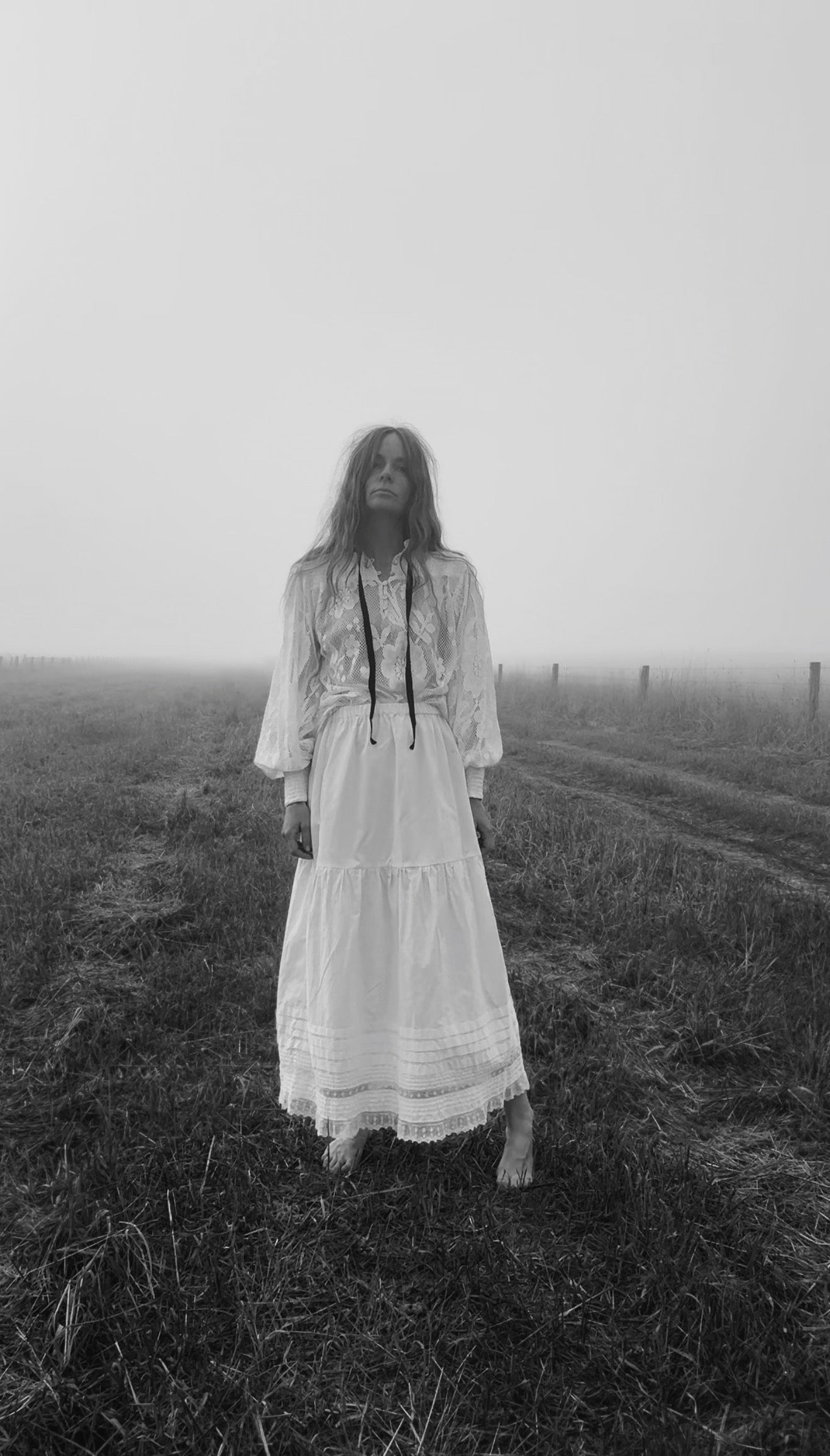 REWORKED WHITE COTTON LACE SKIRT SMALL