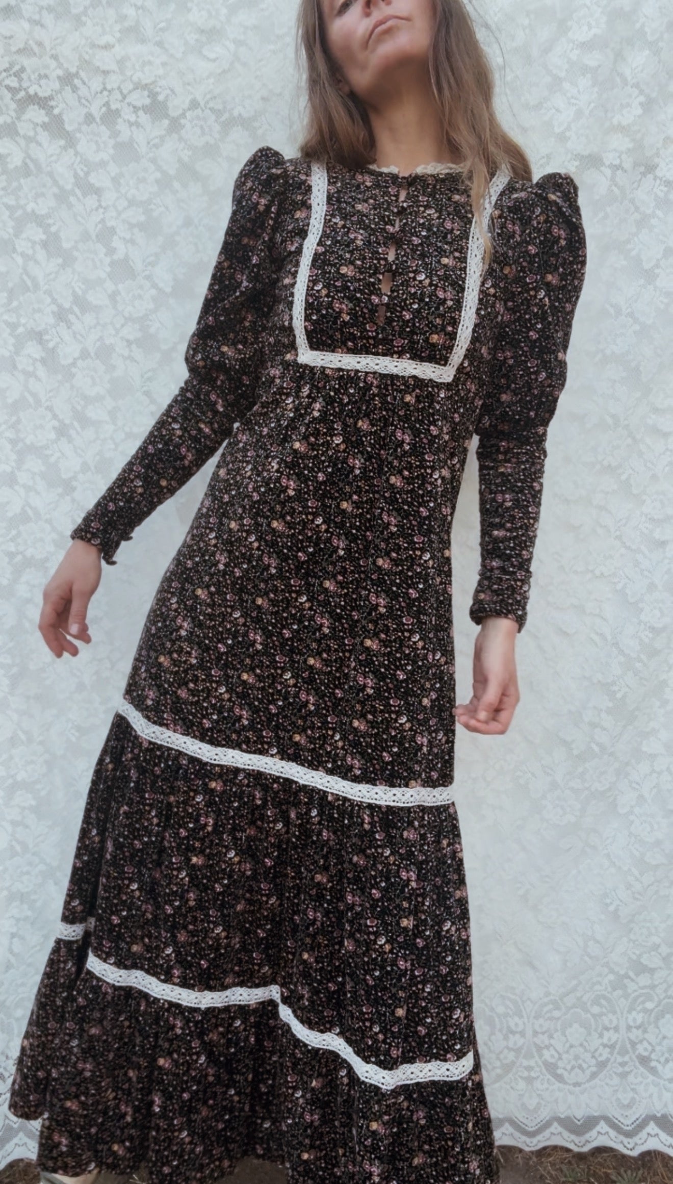 VINTAGE 1970’S VELVETEEN FLORAL PRAIRIE DRESS XXS
