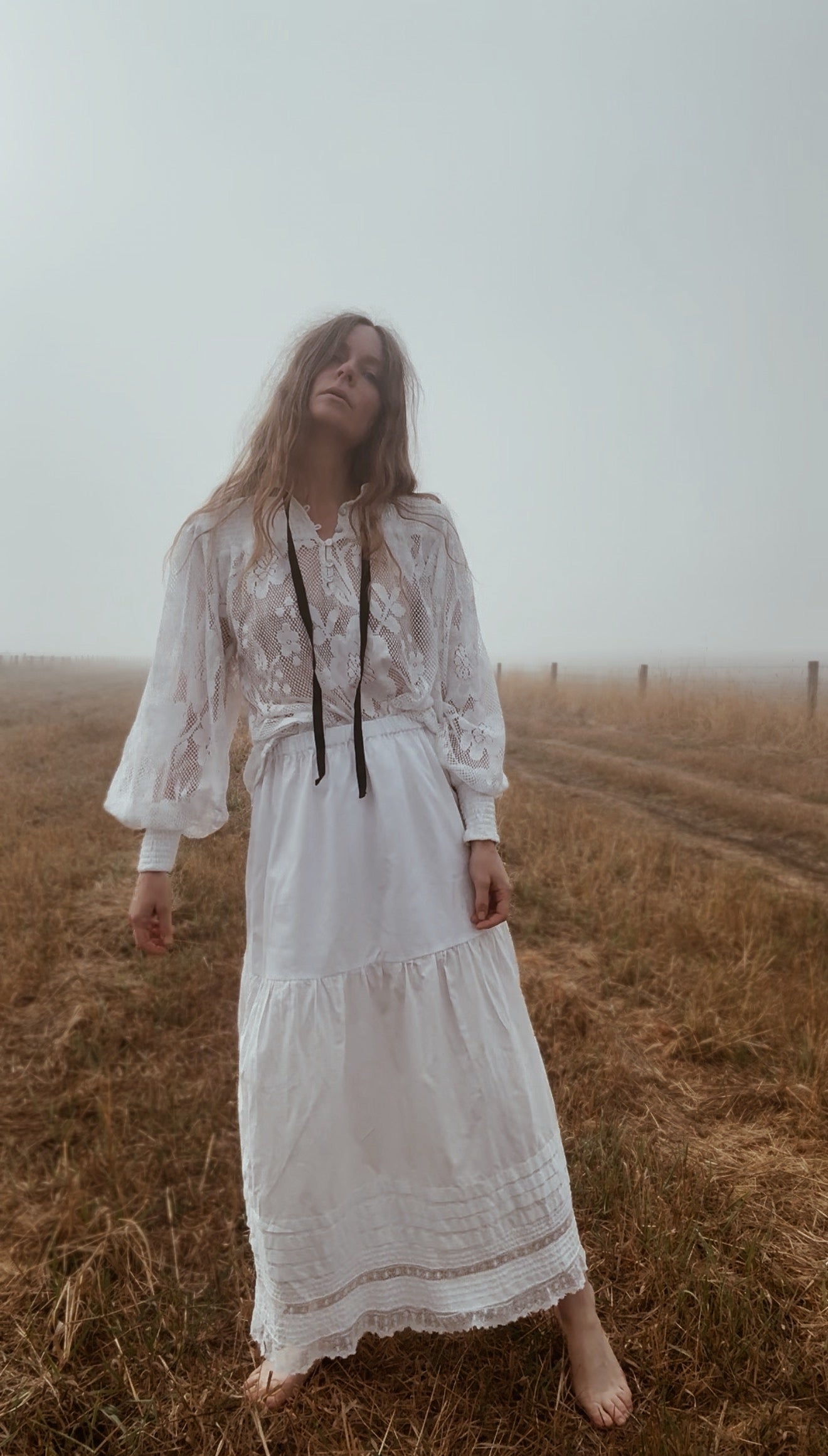 REWORKED WHITE COTTON LACE SKIRT SMALL