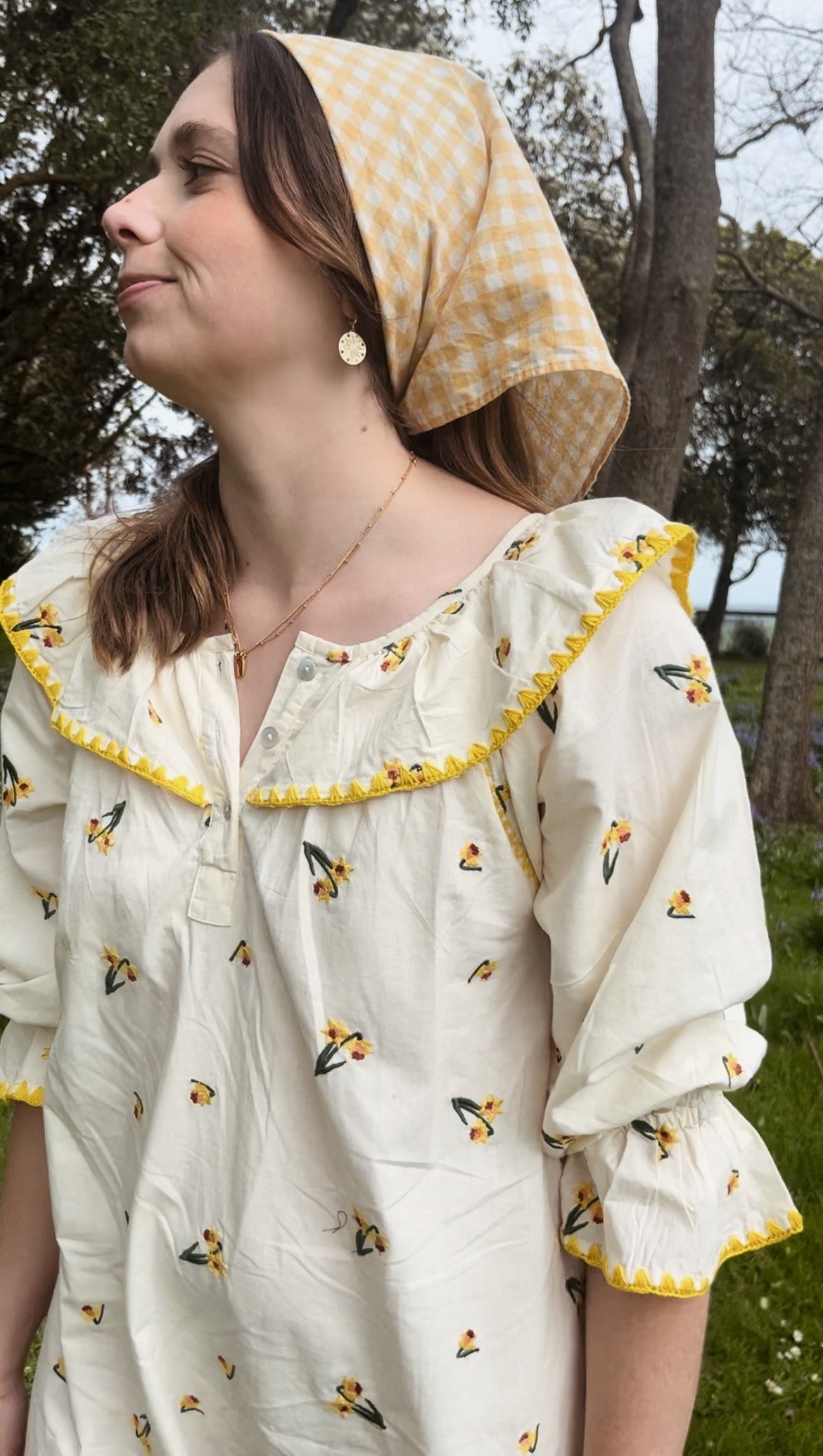 100% RECYCLED COTTON - MARTHA EMBROIDERED DAFFODIL