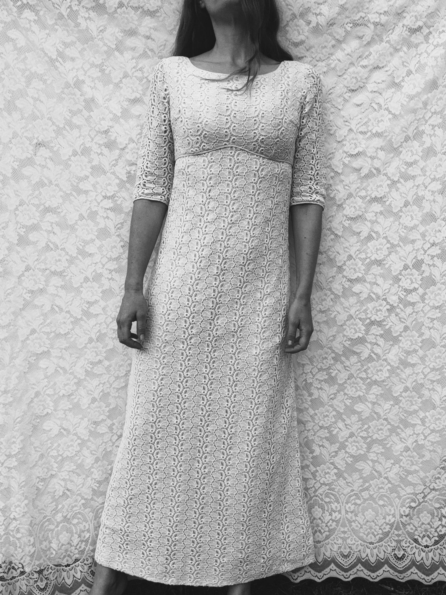 VINTAGE CROCHET WHITE LACE DRESS XS