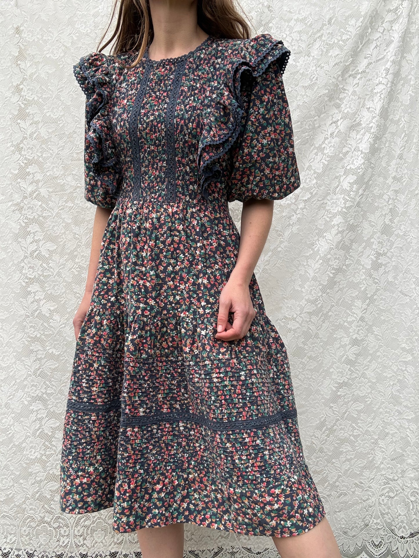 PRELOVED - CLEMENTINE DRESS PINWALE CORD NAVY DITSY FLORAL S