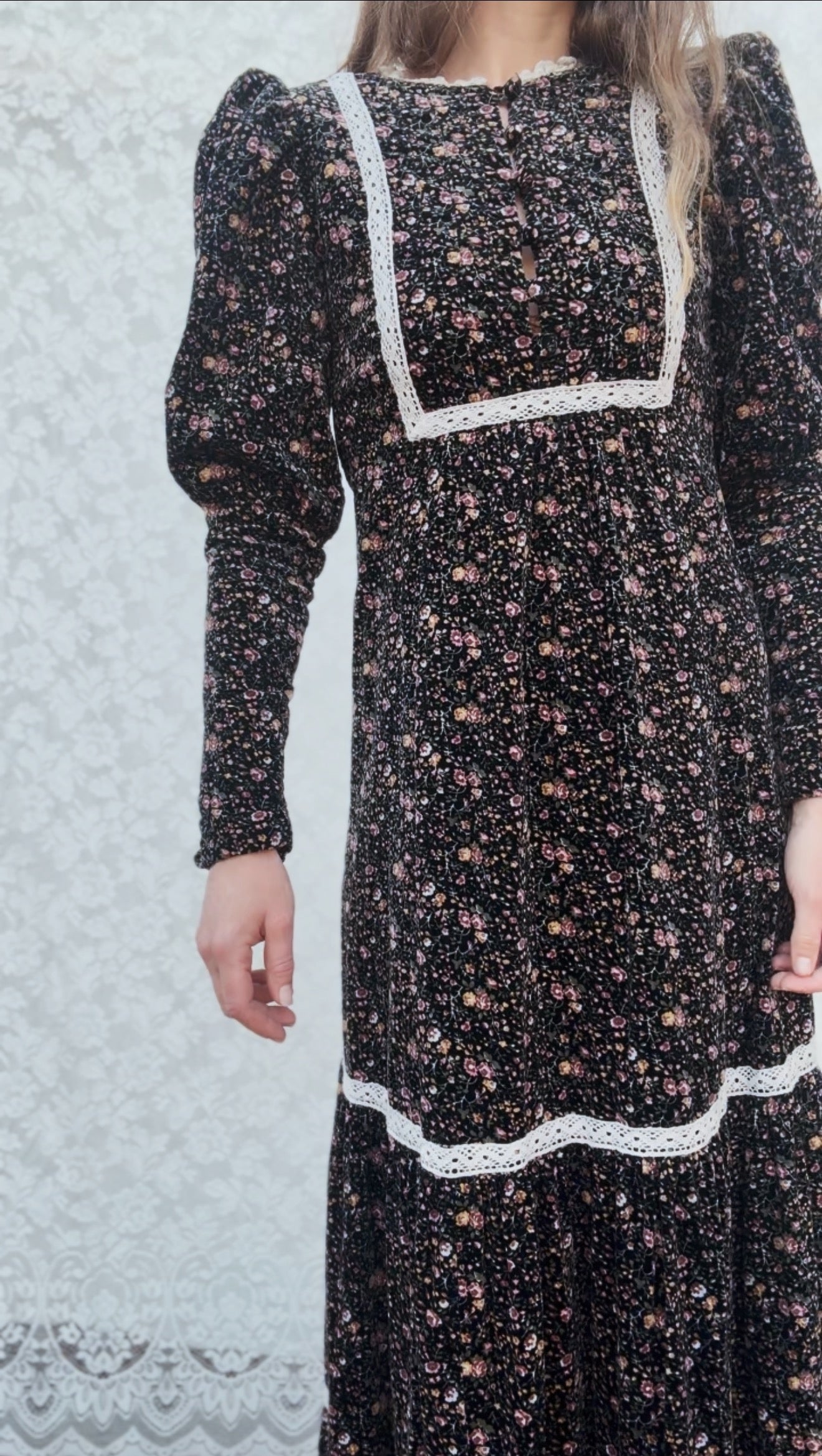 VINTAGE 1970’S VELVETEEN FLORAL PRAIRIE DRESS XXS