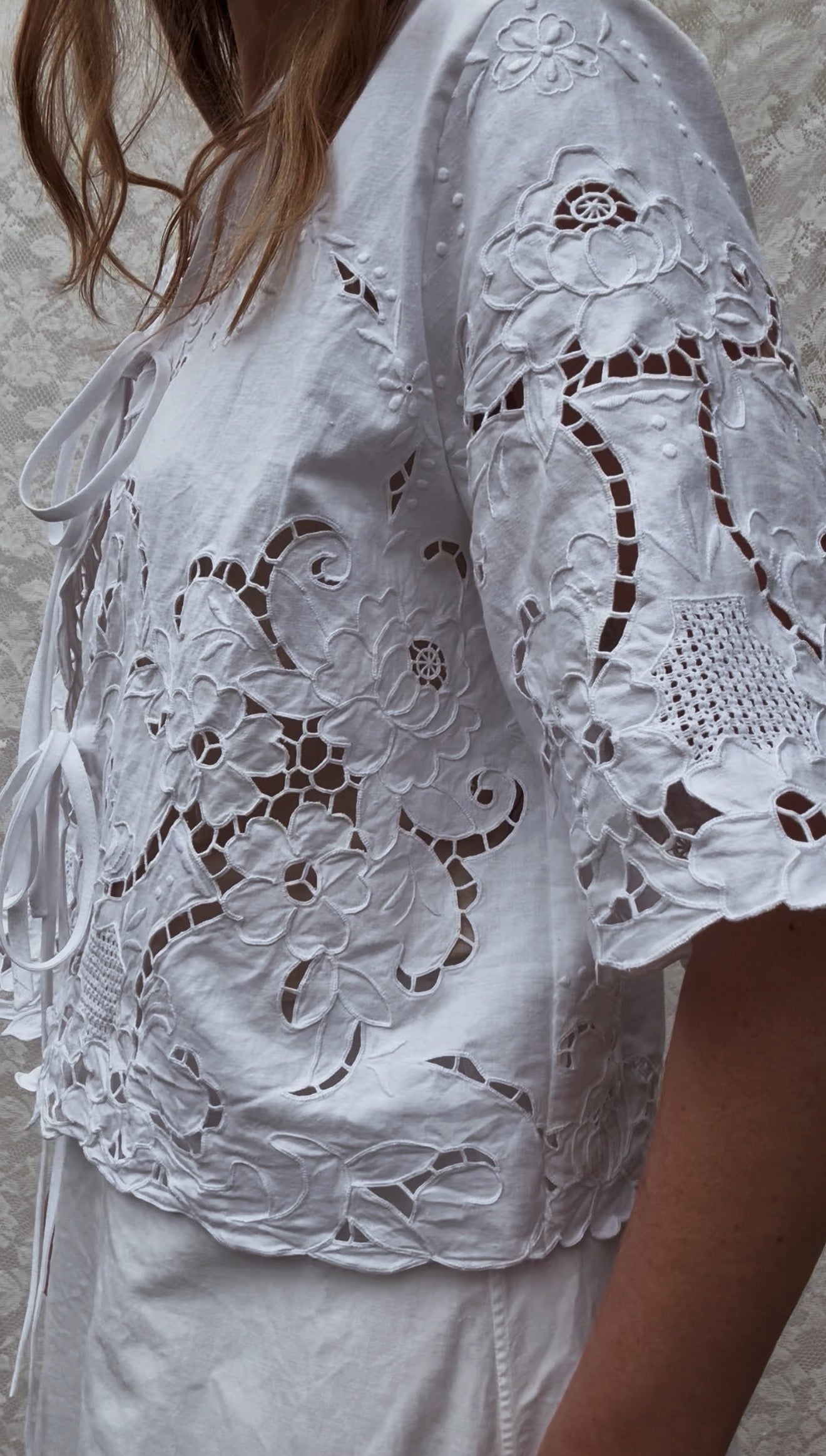 REWORKED TIE FRONT BLOUSE OR CAPELET WHITE