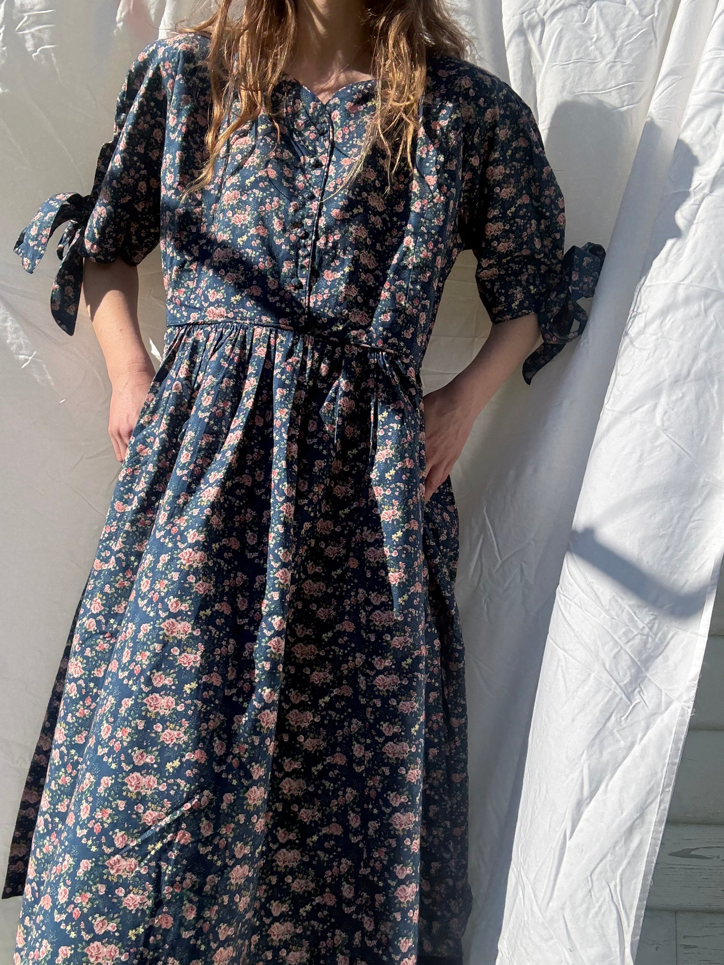 PRELOVED - 100% RECYCLED COTTON - SOPHIE DRESS NAVY FLORAL XXXL