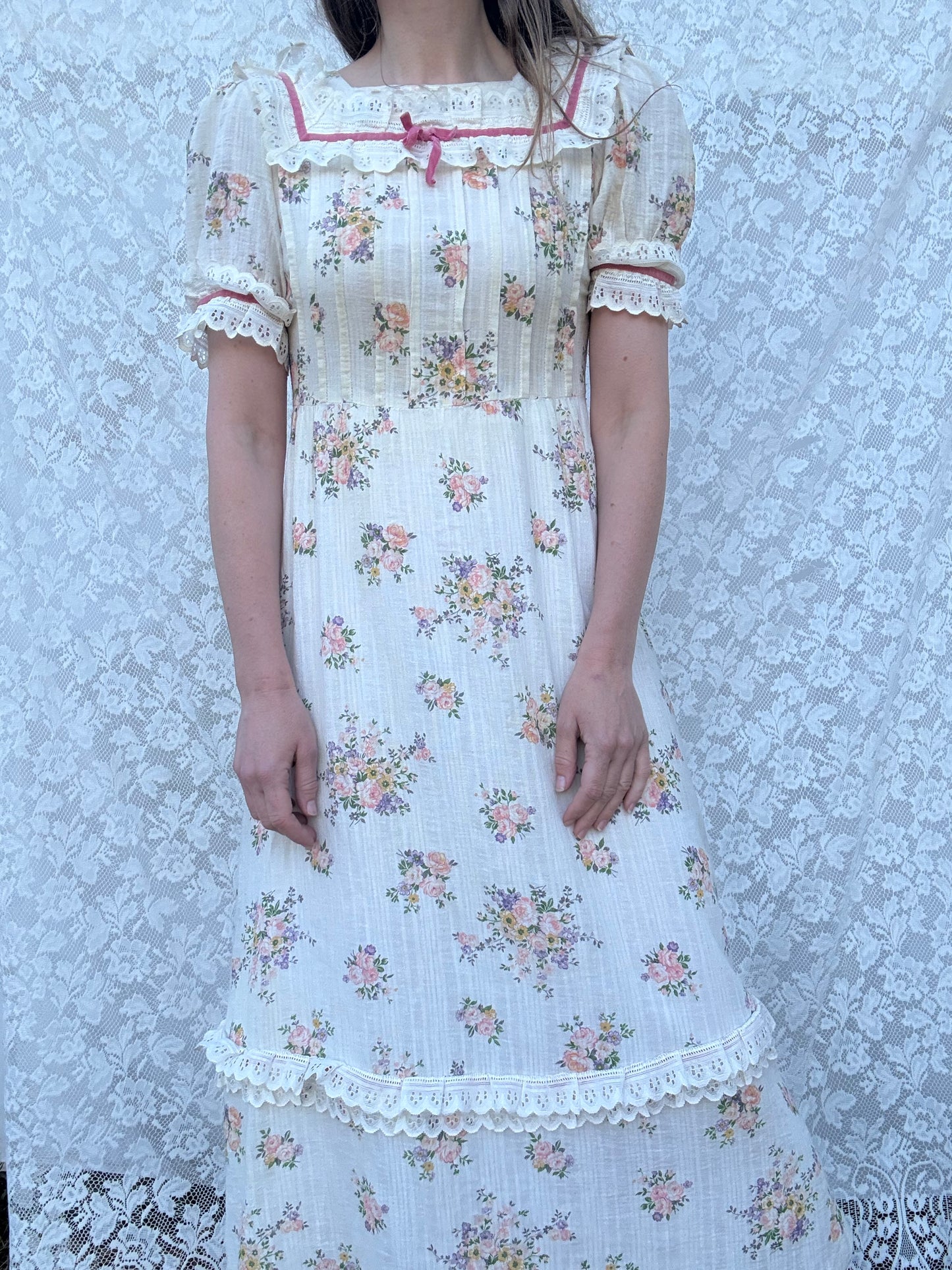 VINTAGE 1970’S PRAIRIE DRESS SIZE XS