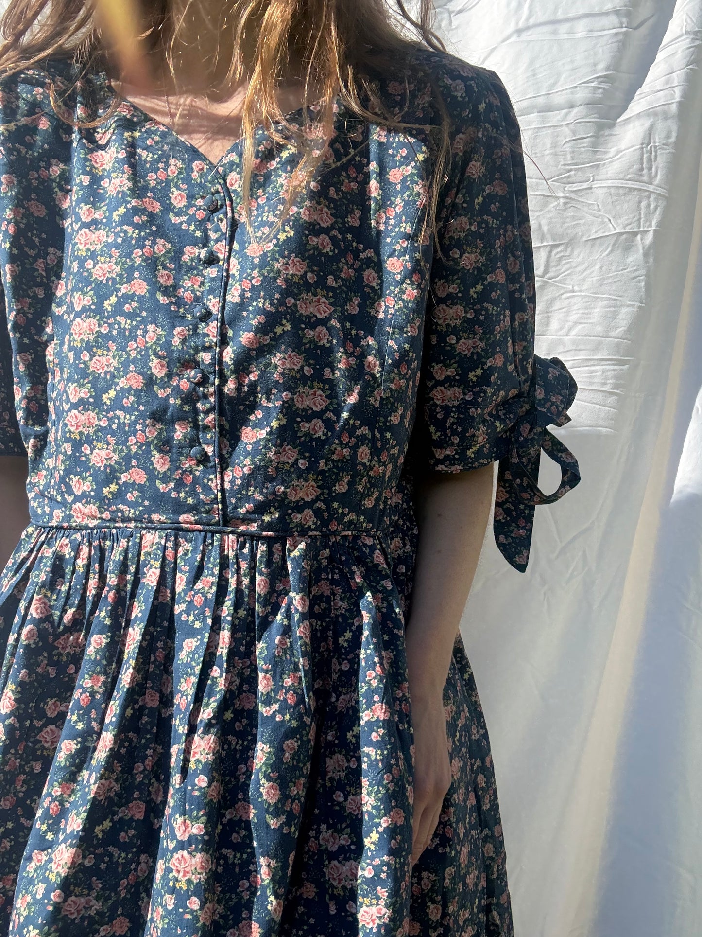 PRELOVED - 100% RECYCLED COTTON - SOPHIE DRESS NAVY FLORAL XXXL